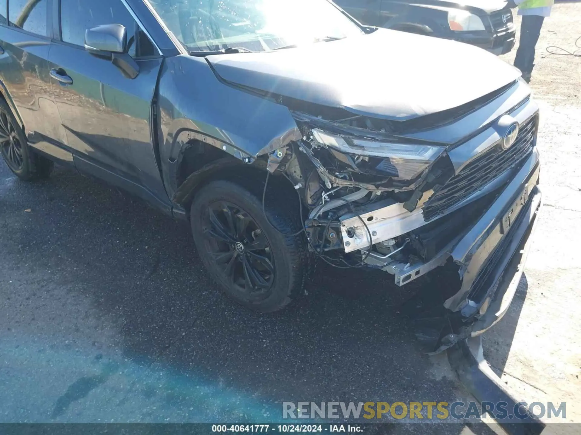 6 Photograph of a damaged car JTM16RFV7ND069228 TOYOTA RAV4 HYBRID 2022