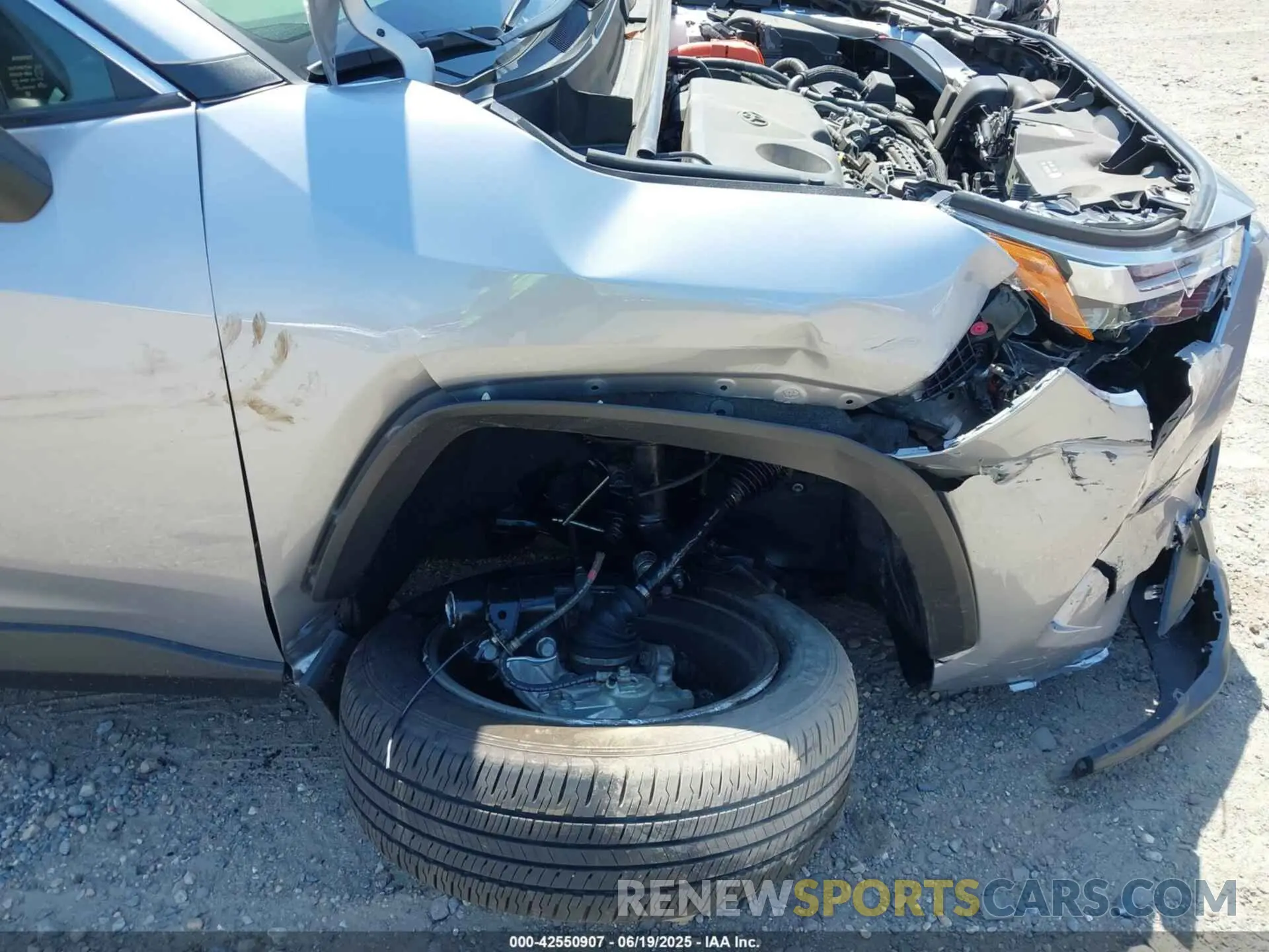6 Photograph of a damaged car JTMB6RFV1ND063963 TOYOTA RAV4 HYBRID 2022