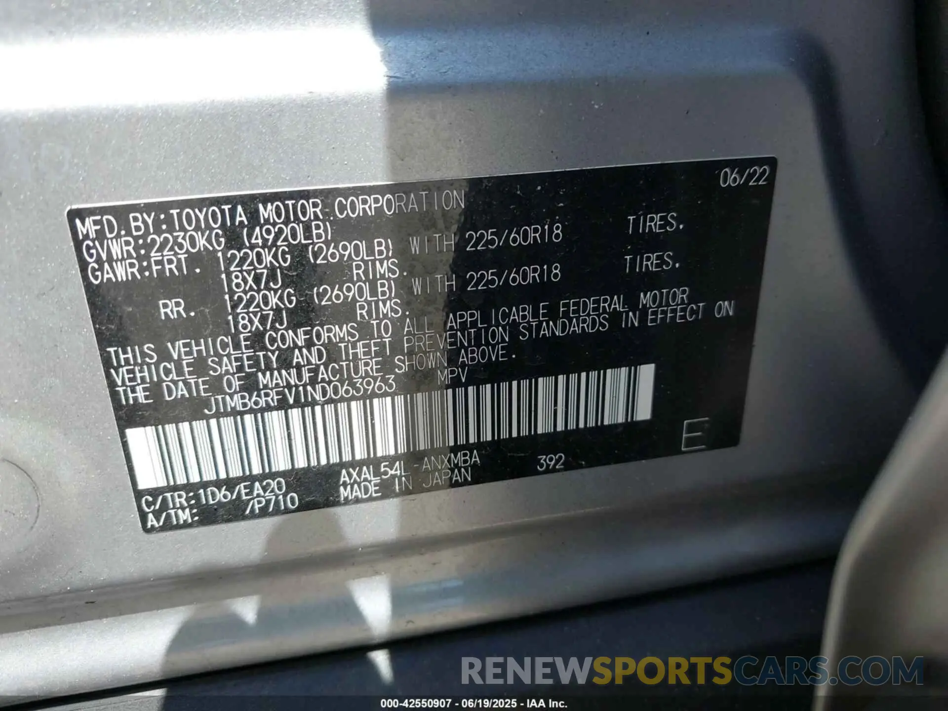 9 Photograph of a damaged car JTMB6RFV1ND063963 TOYOTA RAV4 HYBRID 2022