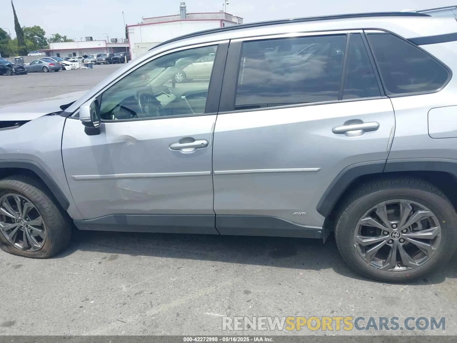 14 Фотография поврежденного автомобиля JTMB6RFV8ND056654 TOYOTA RAV4 HYBRID 2022