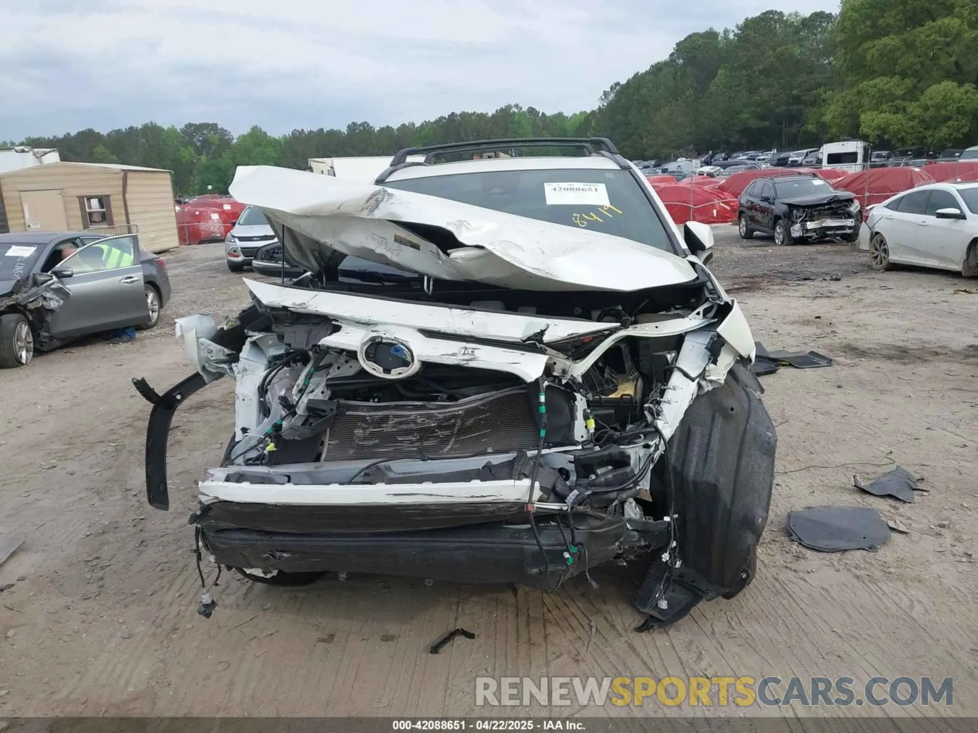 11 Photograph of a damaged car JTMB6RFV9ND078419 TOYOTA RAV4 HYBRID 2022