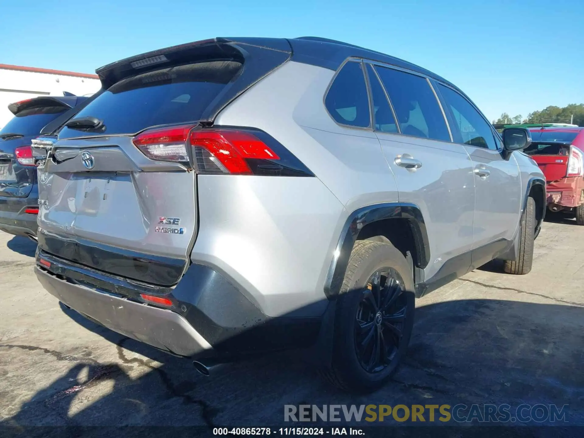 4 Photograph of a damaged car JTME6RFV1ND520851 TOYOTA RAV4 HYBRID 2022