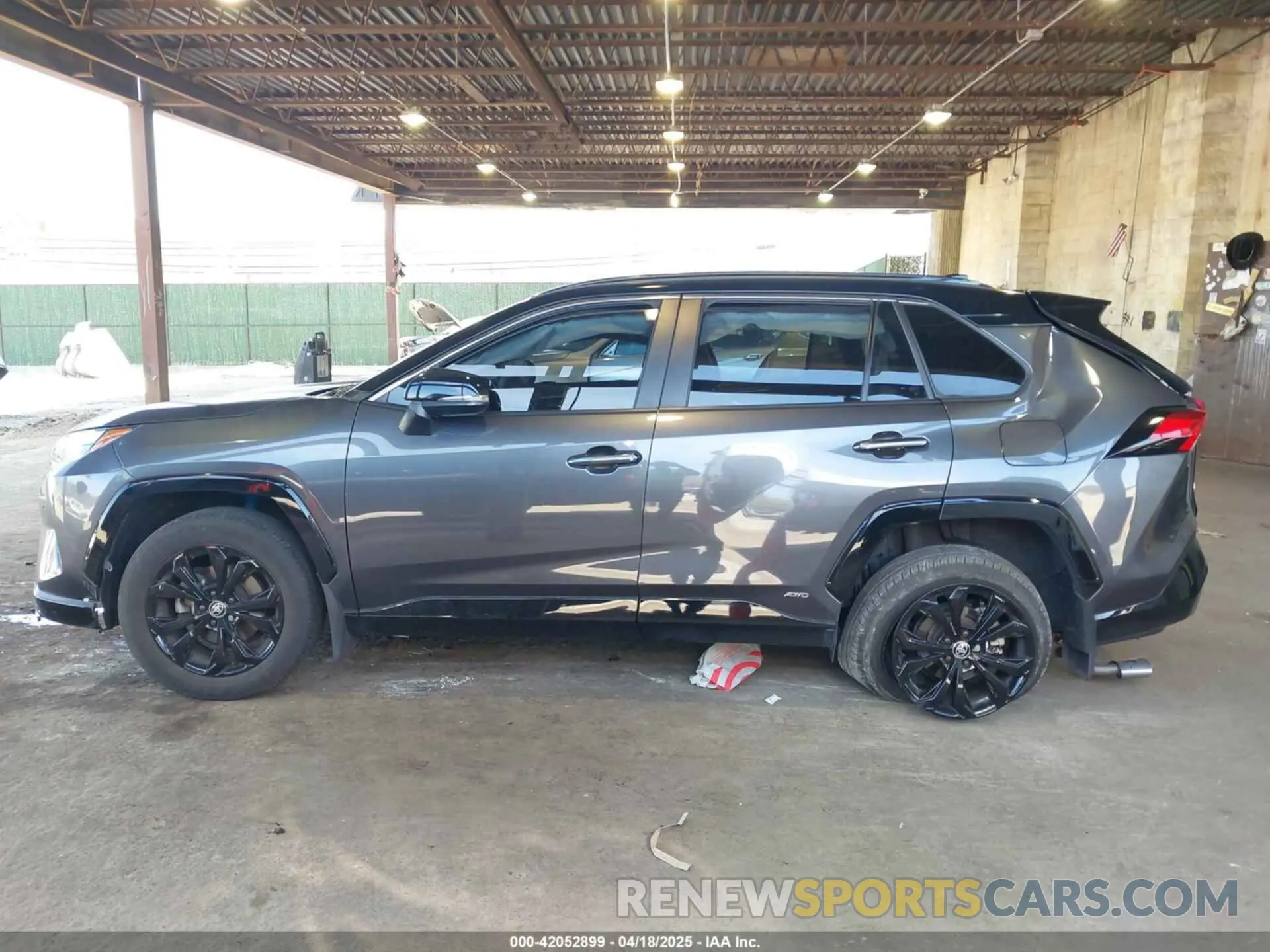 15 Фотография поврежденного автомобиля JTME6RFV5NJ020998 TOYOTA RAV4 HYBRID 2022