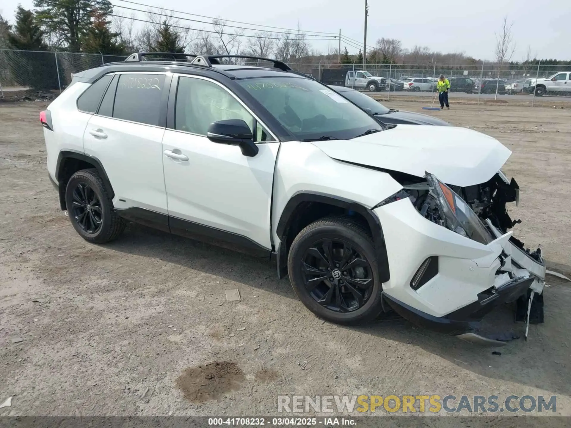 1 Фотография поврежденного автомобиля JTME6RFV8NJ013379 TOYOTA RAV4 HYBRID 2022