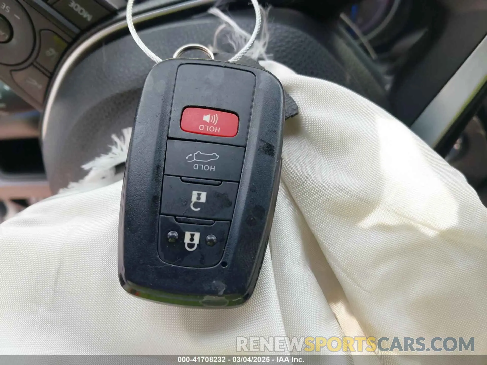 11 Фотография поврежденного автомобиля JTME6RFV8NJ013379 TOYOTA RAV4 HYBRID 2022