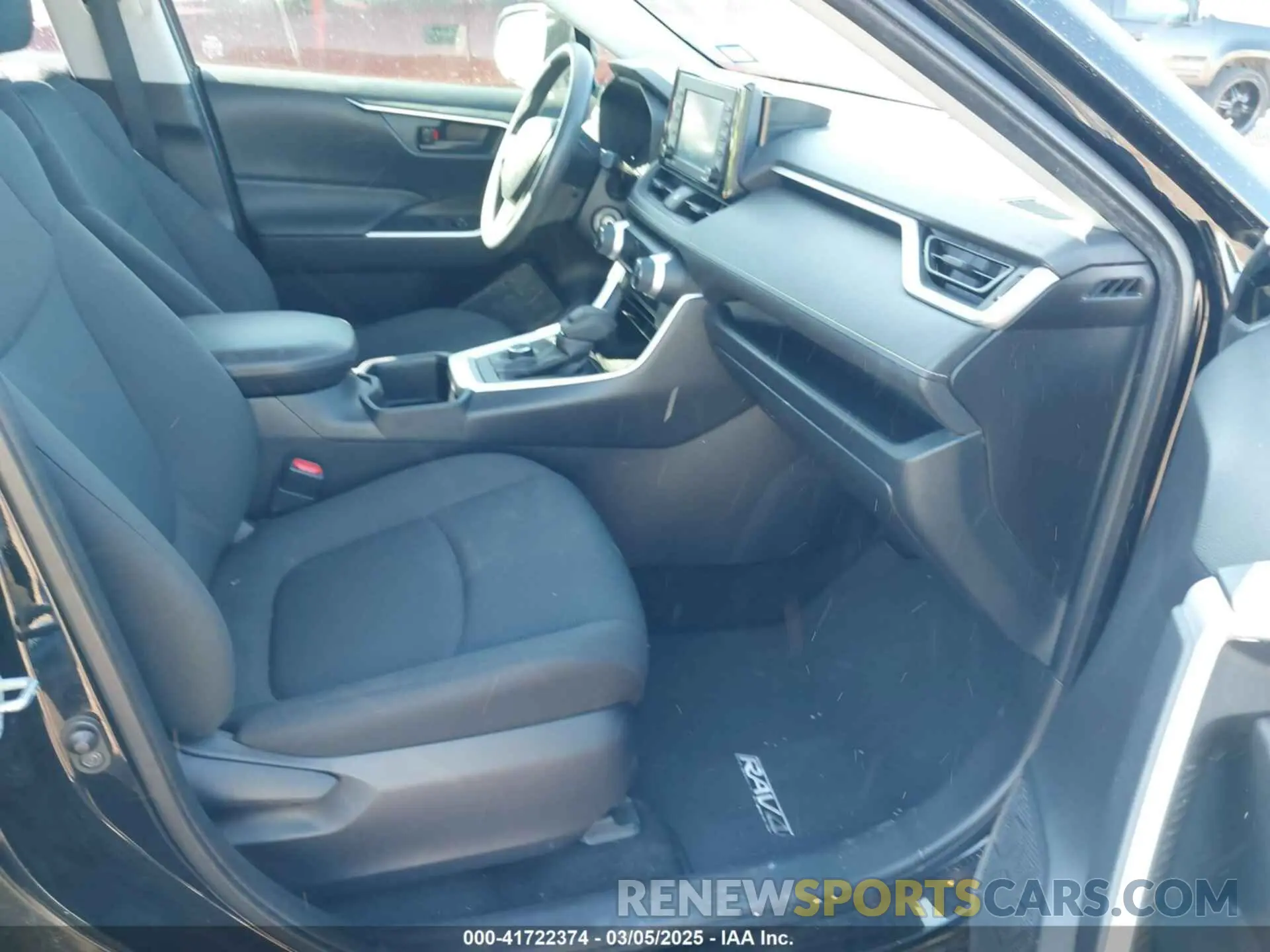 5 Фотография поврежденного автомобиля JTMLWRFV5ND144243 TOYOTA RAV4 HYBRID 2022