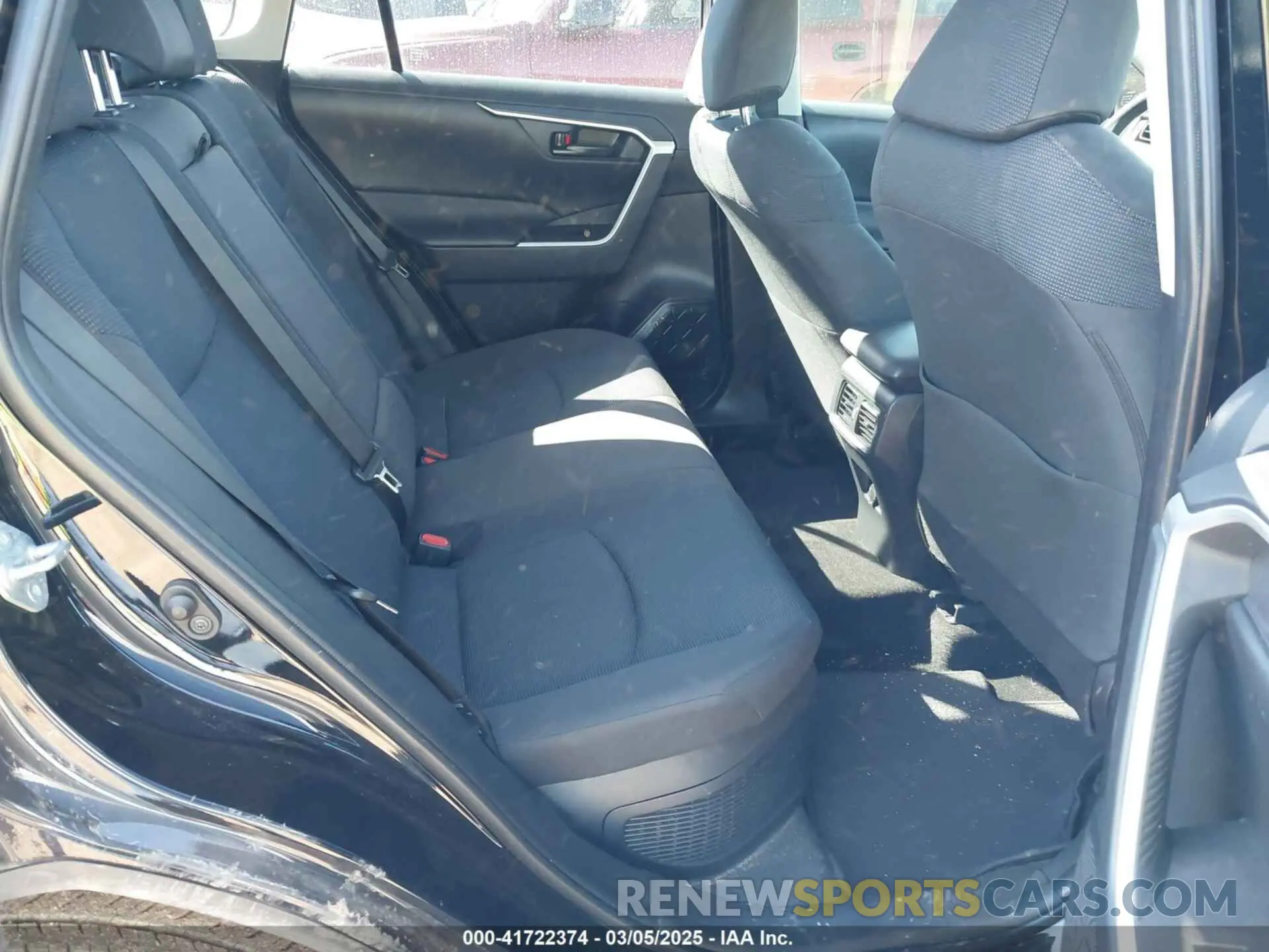 8 Фотография поврежденного автомобиля JTMLWRFV5ND144243 TOYOTA RAV4 HYBRID 2022
