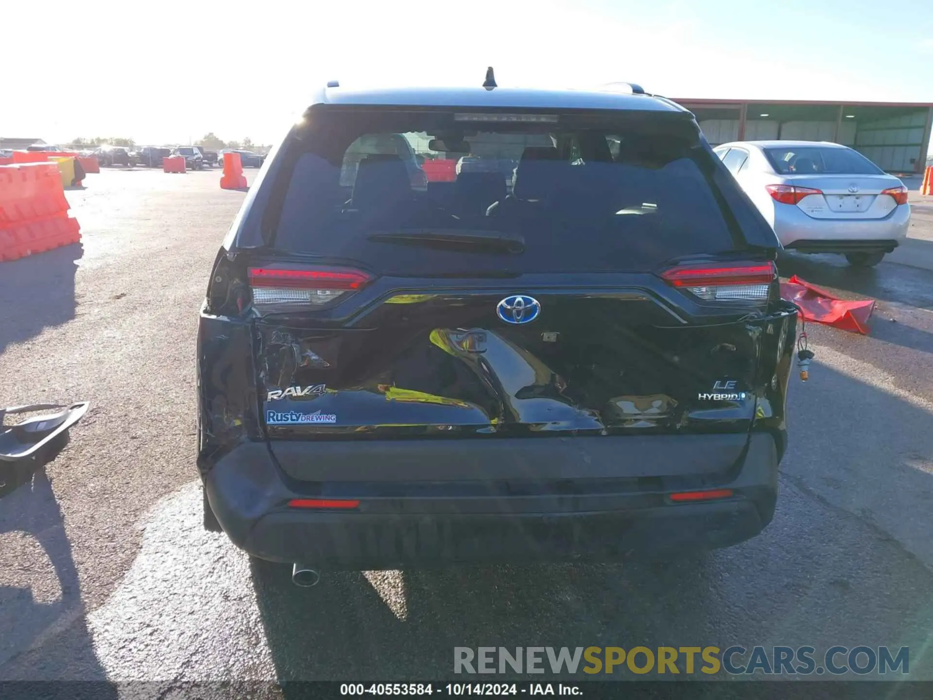 17 Photograph of a damaged car JTMLWRFV8ND147718 TOYOTA RAV4 HYBRID 2022
