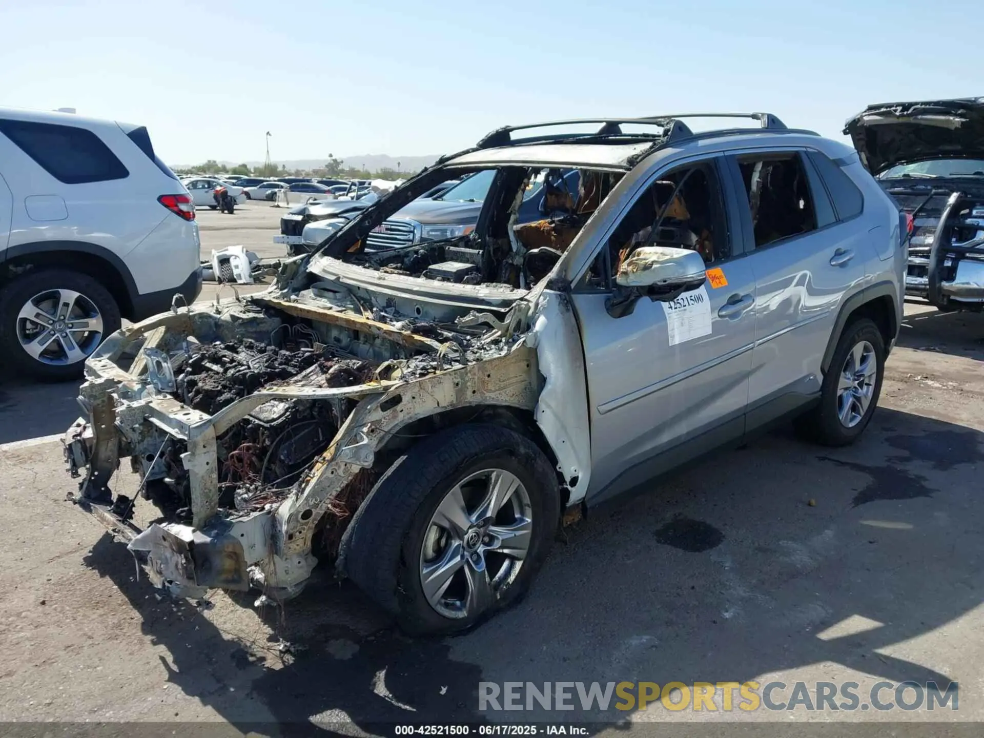 6 Фотография поврежденного автомобиля JTMRWRFV2ND139754 TOYOTA RAV4 HYBRID 2022