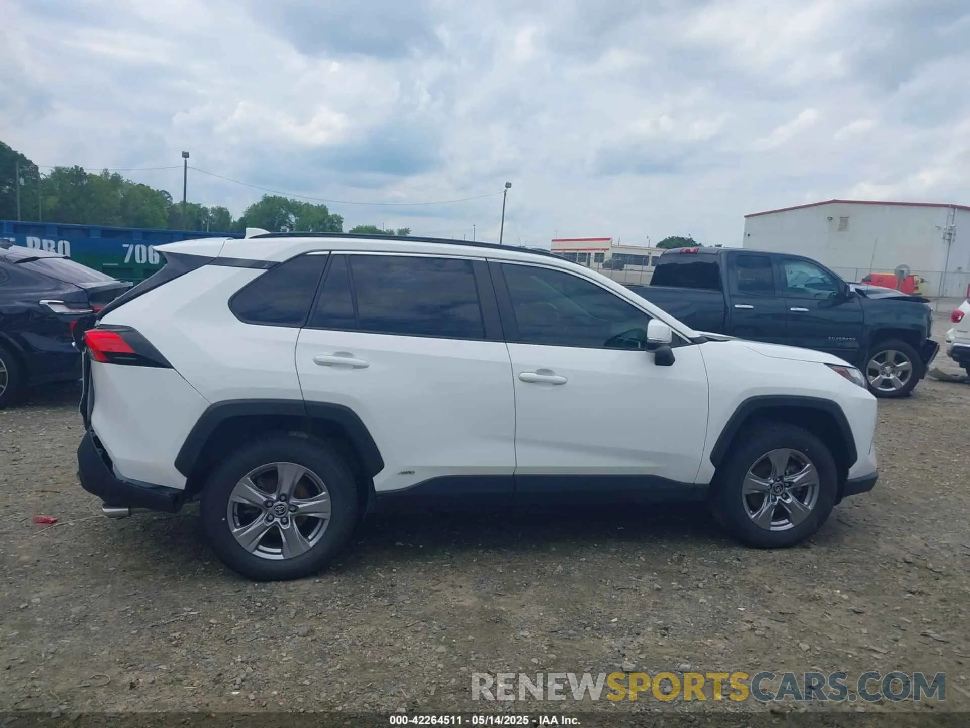 13 Photograph of a damaged car JTMRWRFV4ND566482 TOYOTA RAV4 HYBRID 2022