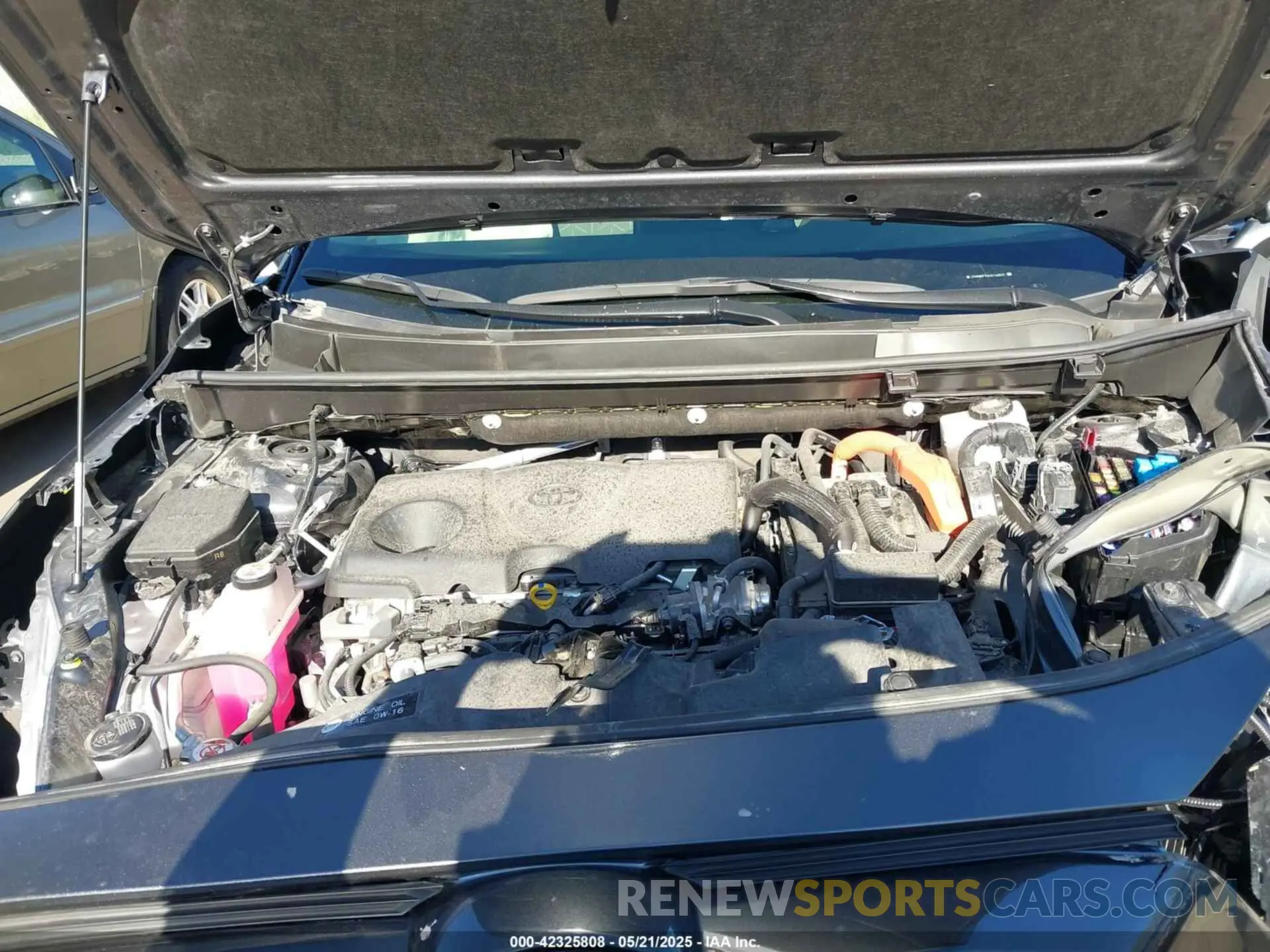 10 Photograph of a damaged car JTMRWRFVXND162537 TOYOTA RAV4 HYBRID 2022