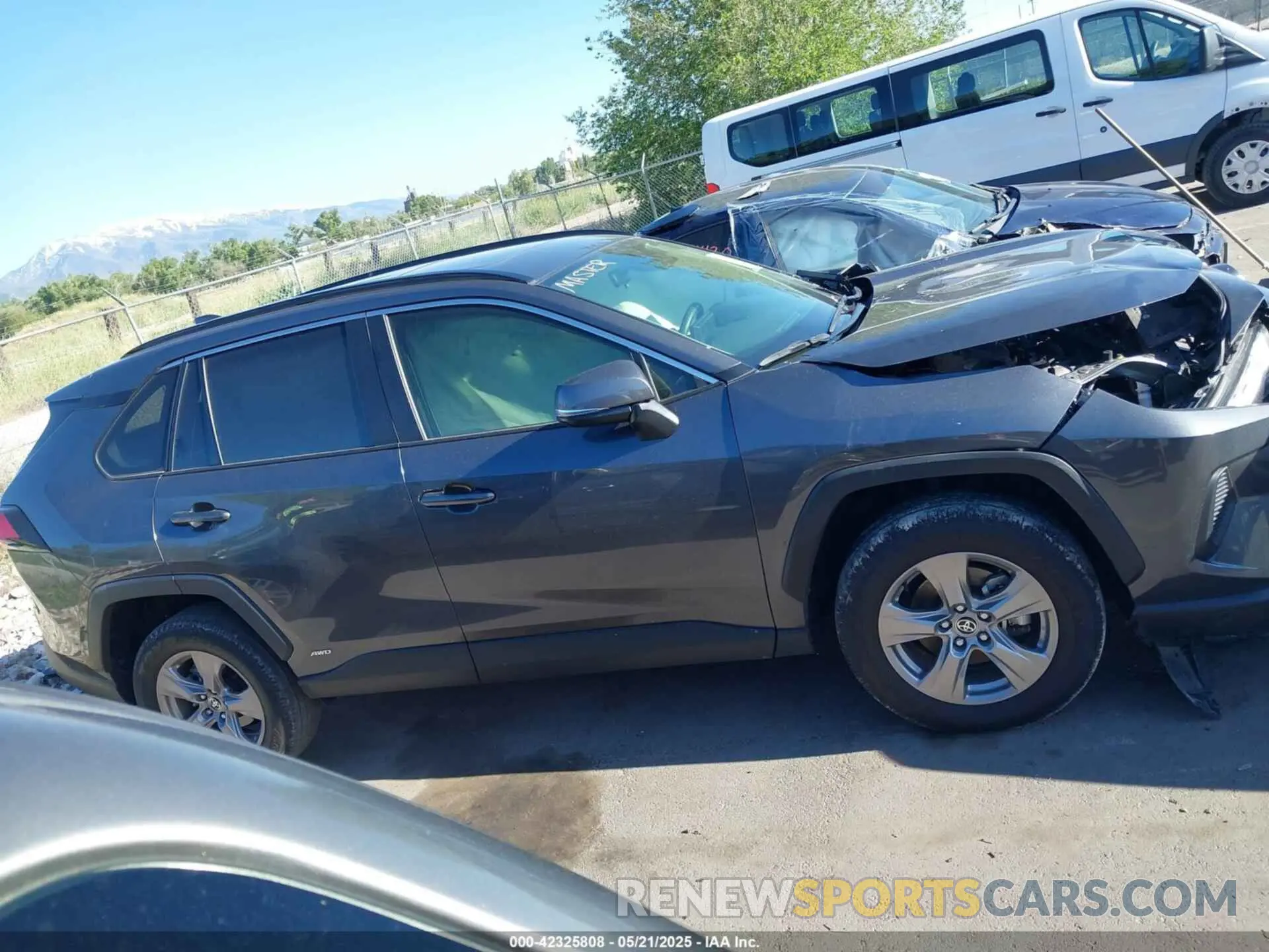 13 Photograph of a damaged car JTMRWRFVXND162537 TOYOTA RAV4 HYBRID 2022
