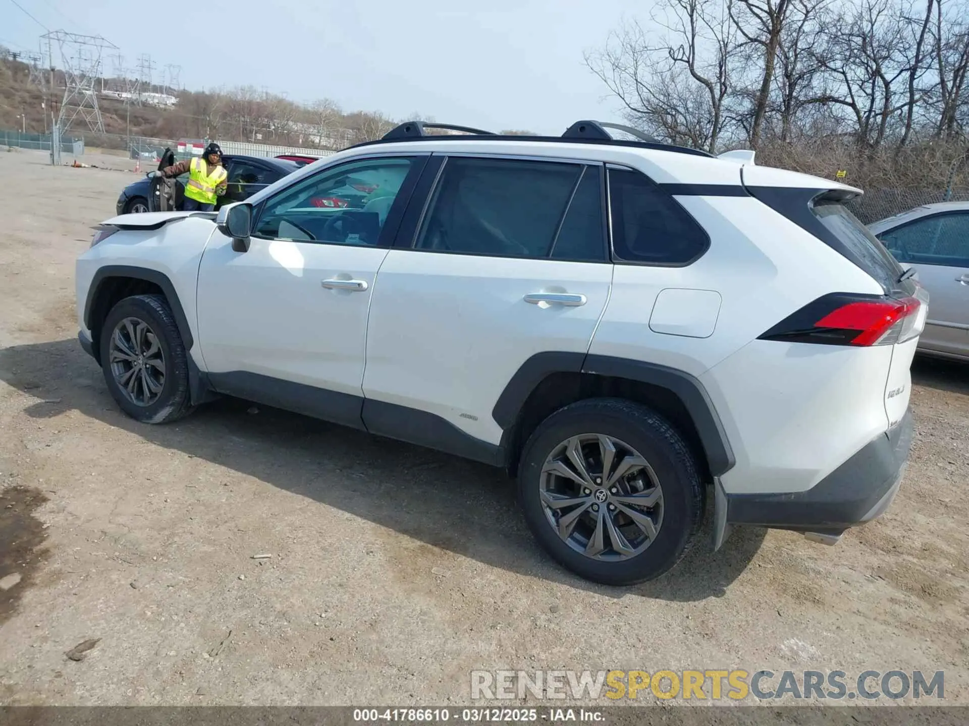 3 Photograph of a damaged car 2T3D6RFV5PW043438 TOYOTA RAV4 HYBRID 2023