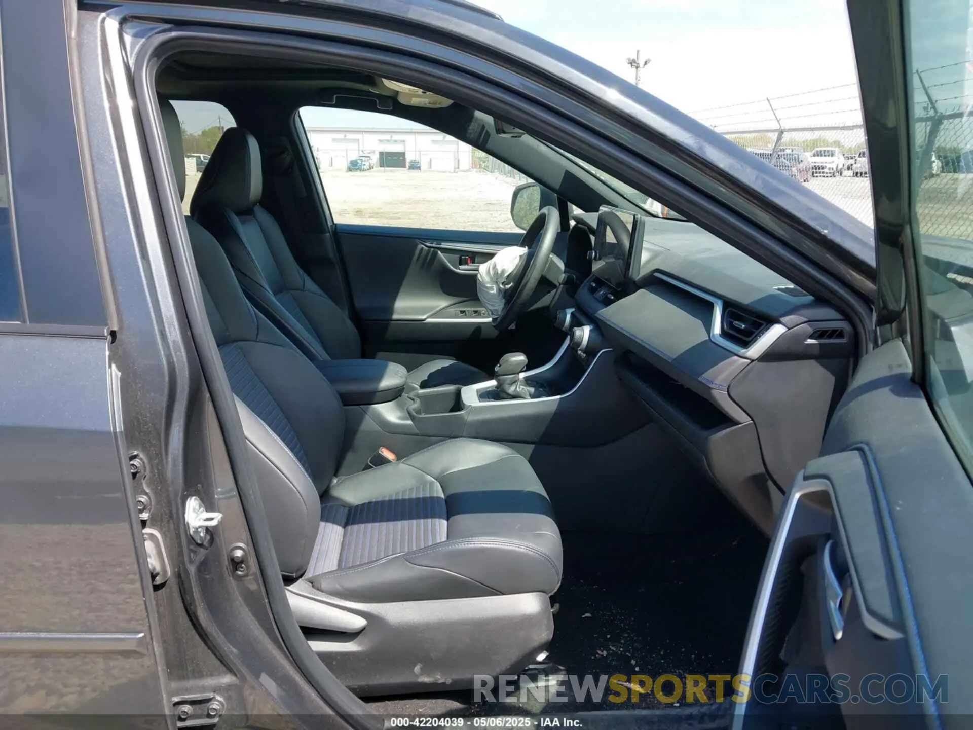 5 Photograph of a damaged car 2T3E6RFV3PW041997 TOYOTA RAV4 HYBRID 2023