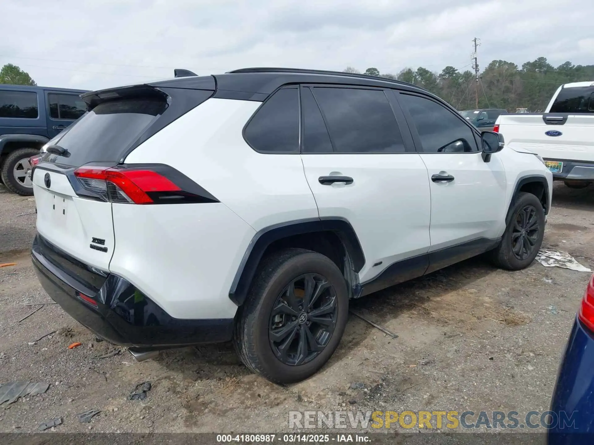 4 Фотография поврежденного автомобиля 2T3E6RFV7PW041310 TOYOTA RAV4 HYBRID 2023
