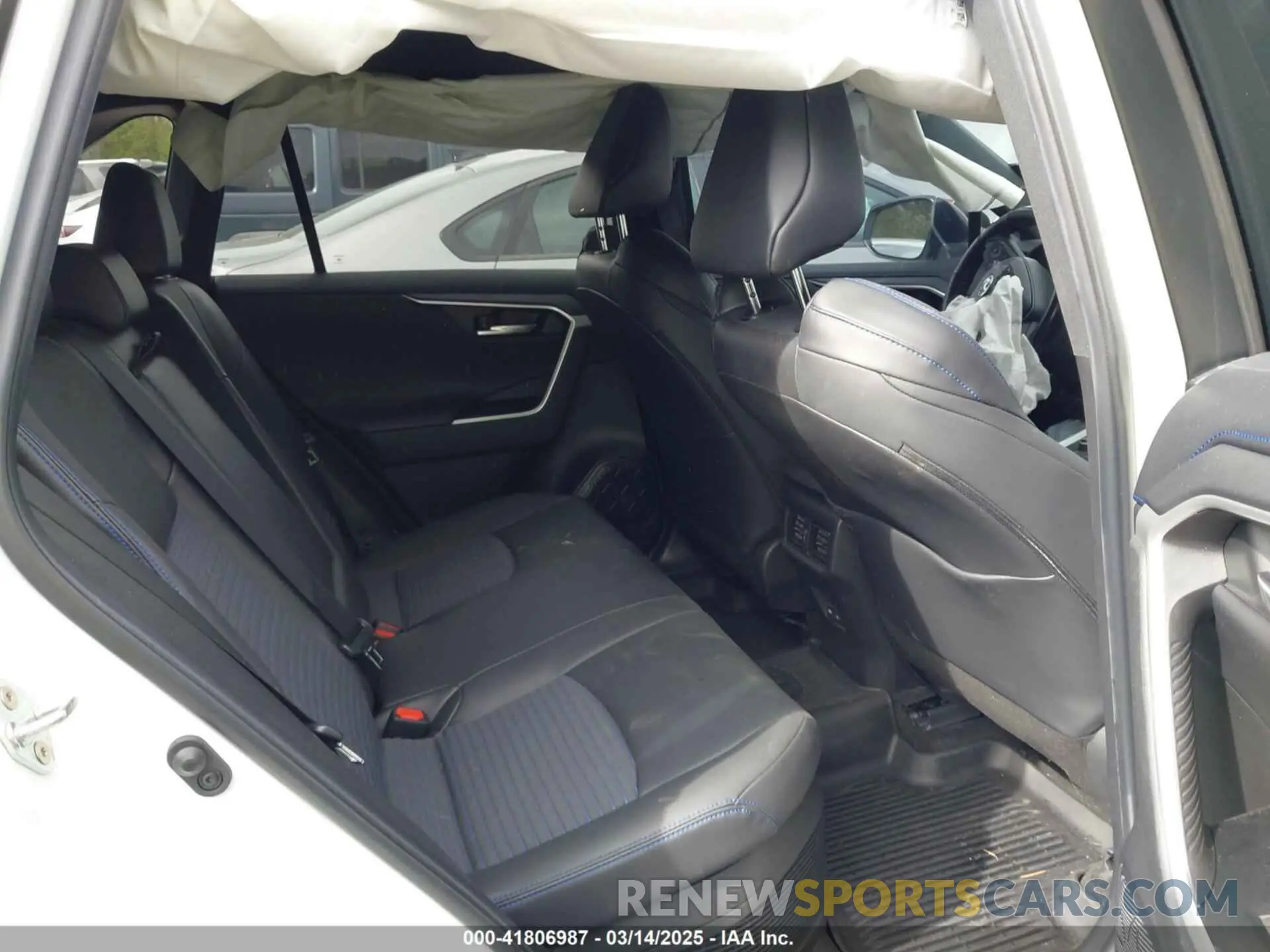 8 Фотография поврежденного автомобиля 2T3E6RFV7PW041310 TOYOTA RAV4 HYBRID 2023