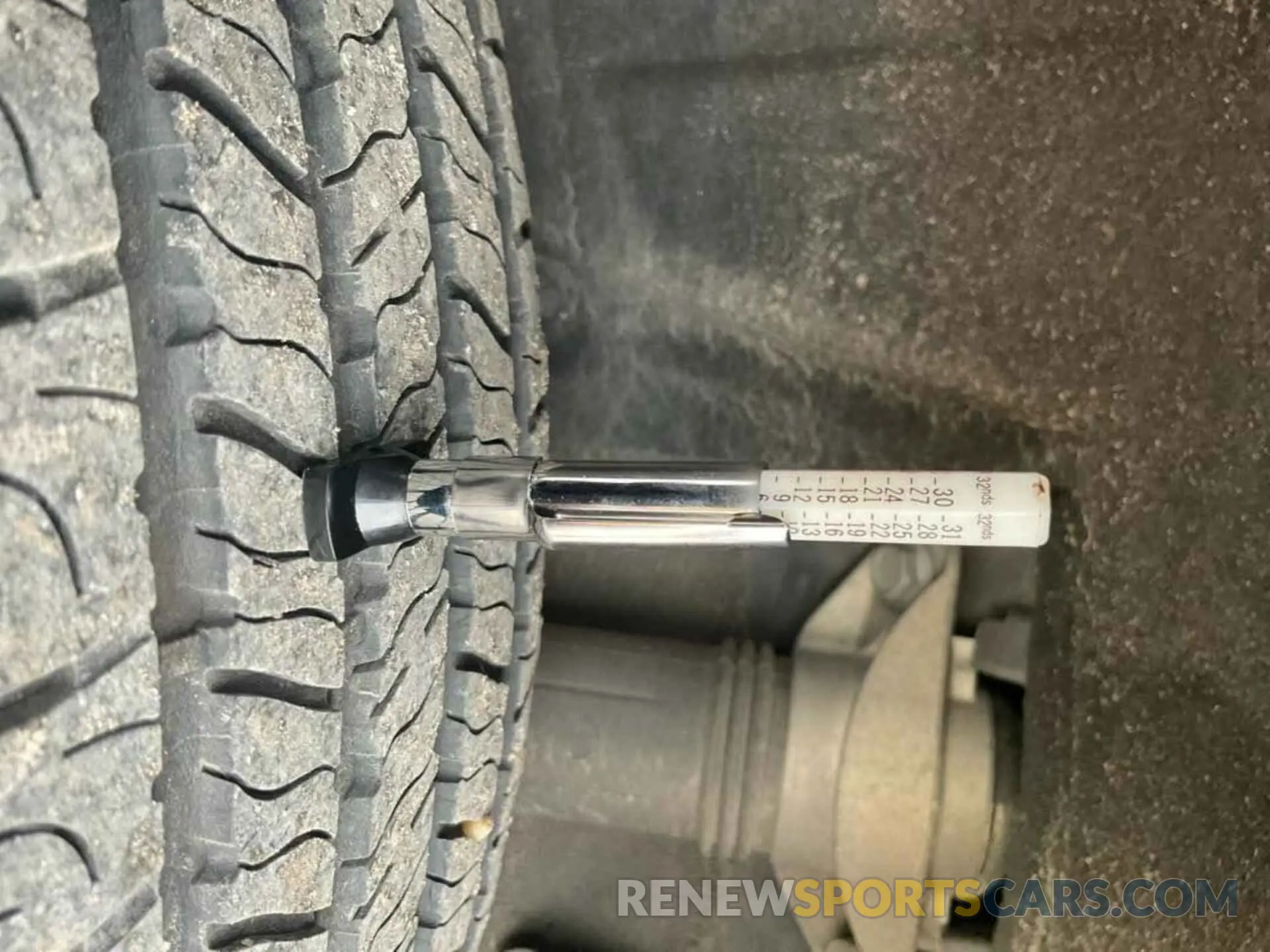 2 Фотография поврежденного автомобиля 2T3RWRFV2PW175238 TOYOTA RAV4 HYBRID 2023