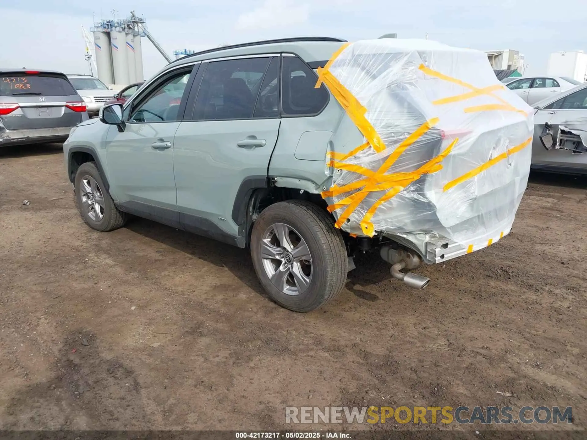 3 Фотография поврежденного автомобиля 2T3RWRFV2PW185591 TOYOTA RAV4 HYBRID 2023
