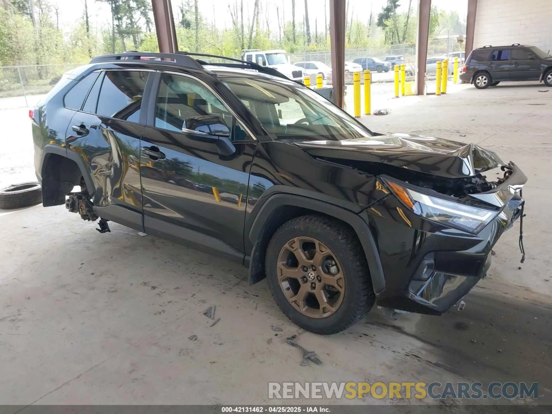 1 Photograph of a damaged car 2T3UWRFVXPW152171 TOYOTA RAV4 HYBRID 2023