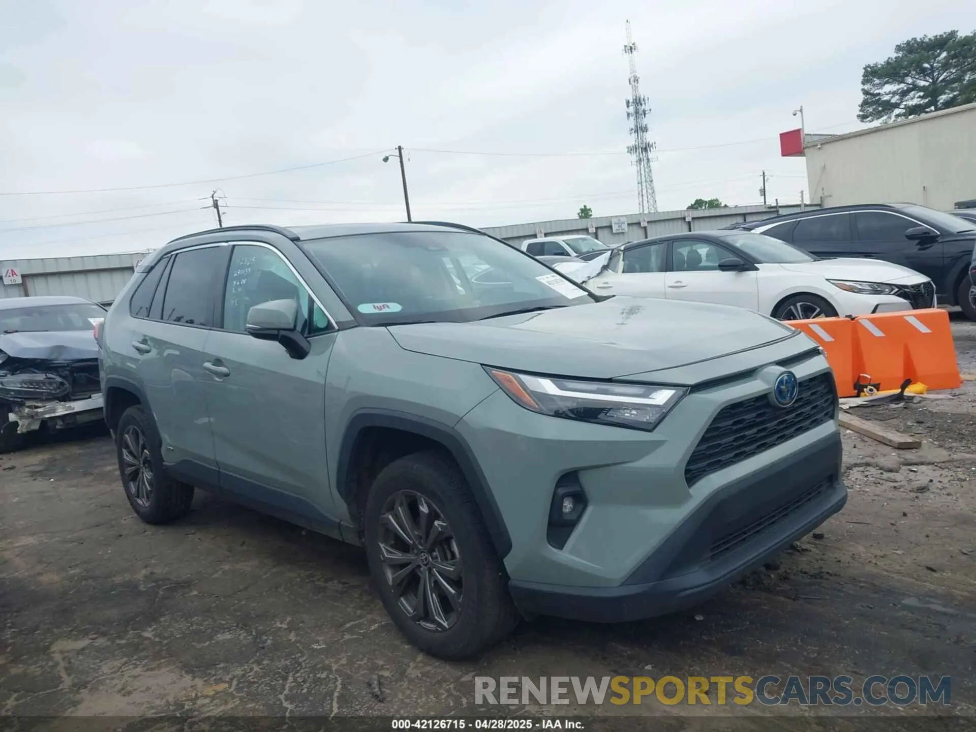 1 Фотография поврежденного автомобиля 4T3B6RFV3PU118600 TOYOTA RAV4 HYBRID 2023