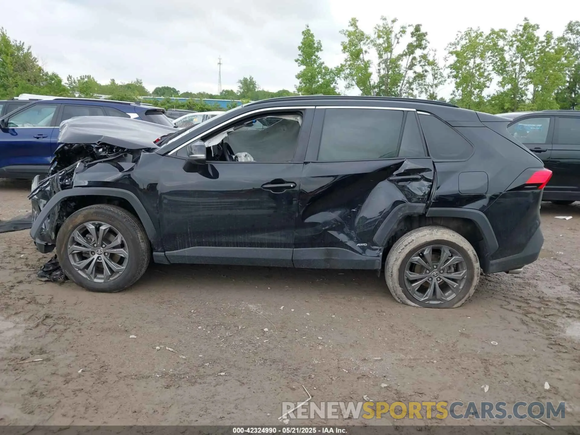 14 Photograph of a damaged car 4T3B6RFV6PU126643 TOYOTA RAV4 HYBRID 2023