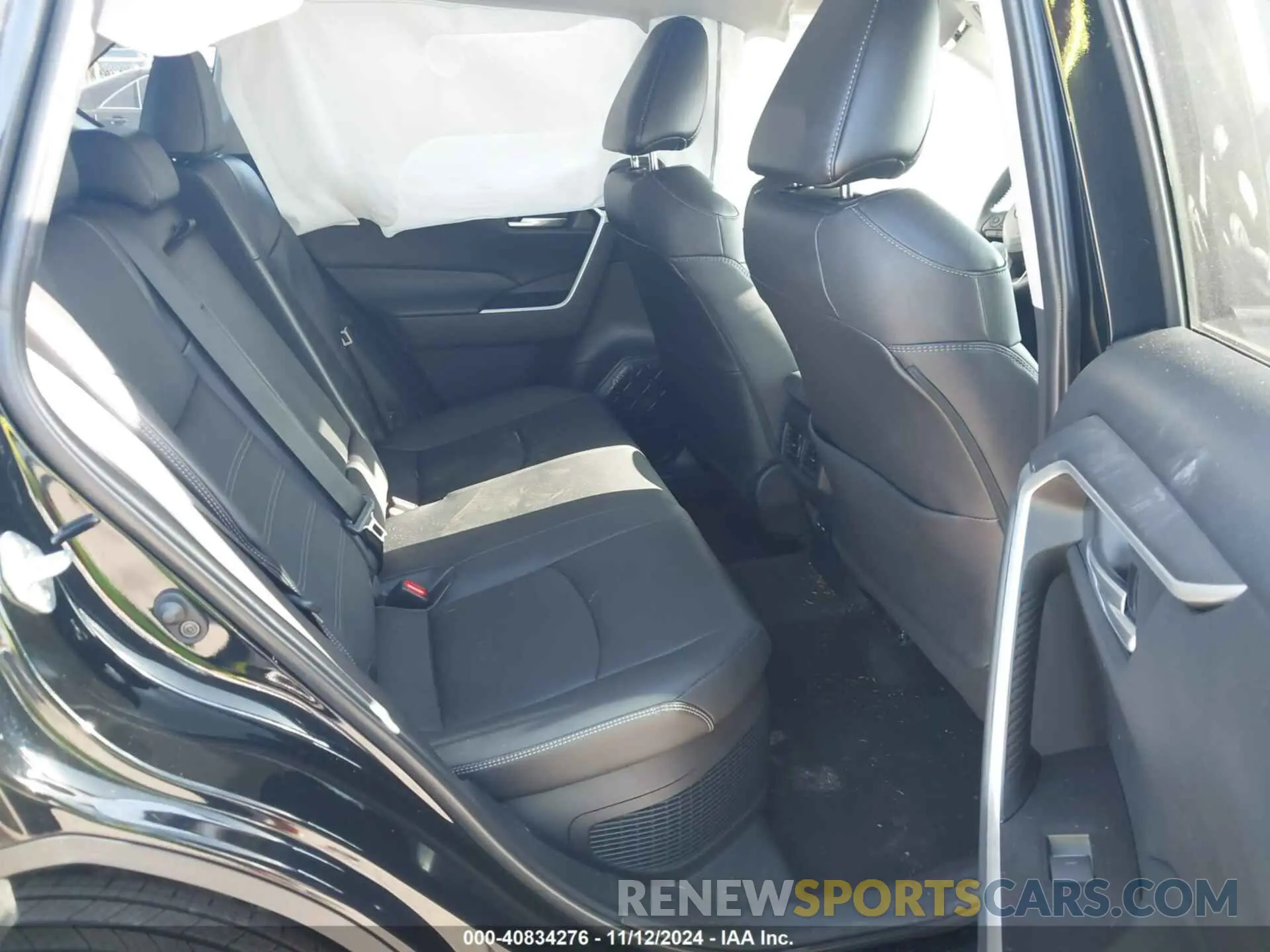 8 Photograph of a damaged car 4T3B6RFV6PU136928 TOYOTA RAV4 HYBRID 2023