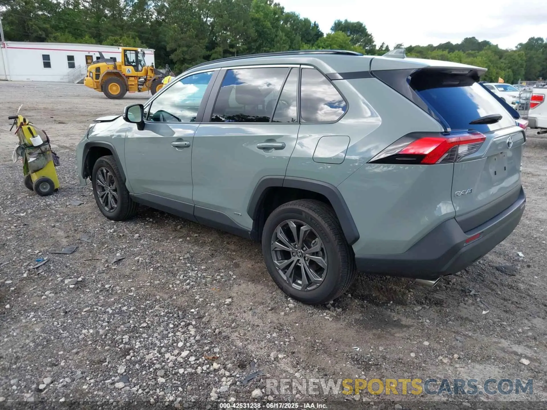 3 Photograph of a damaged car 4T3B6RFVXPU120179 TOYOTA RAV4 HYBRID 2023