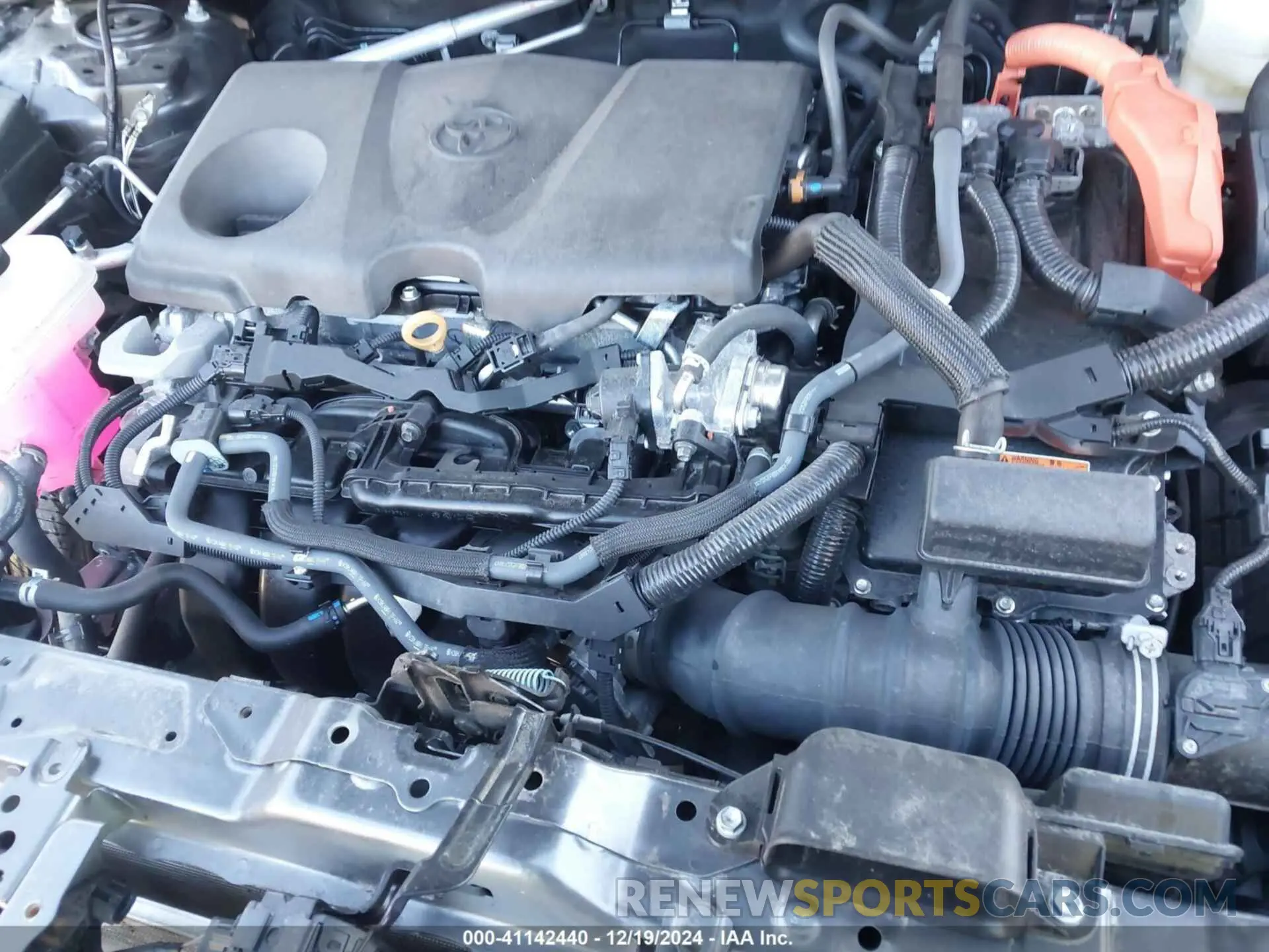 10 Photograph of a damaged car 4T3E6RFV1PU128331 TOYOTA RAV4 HYBRID 2023