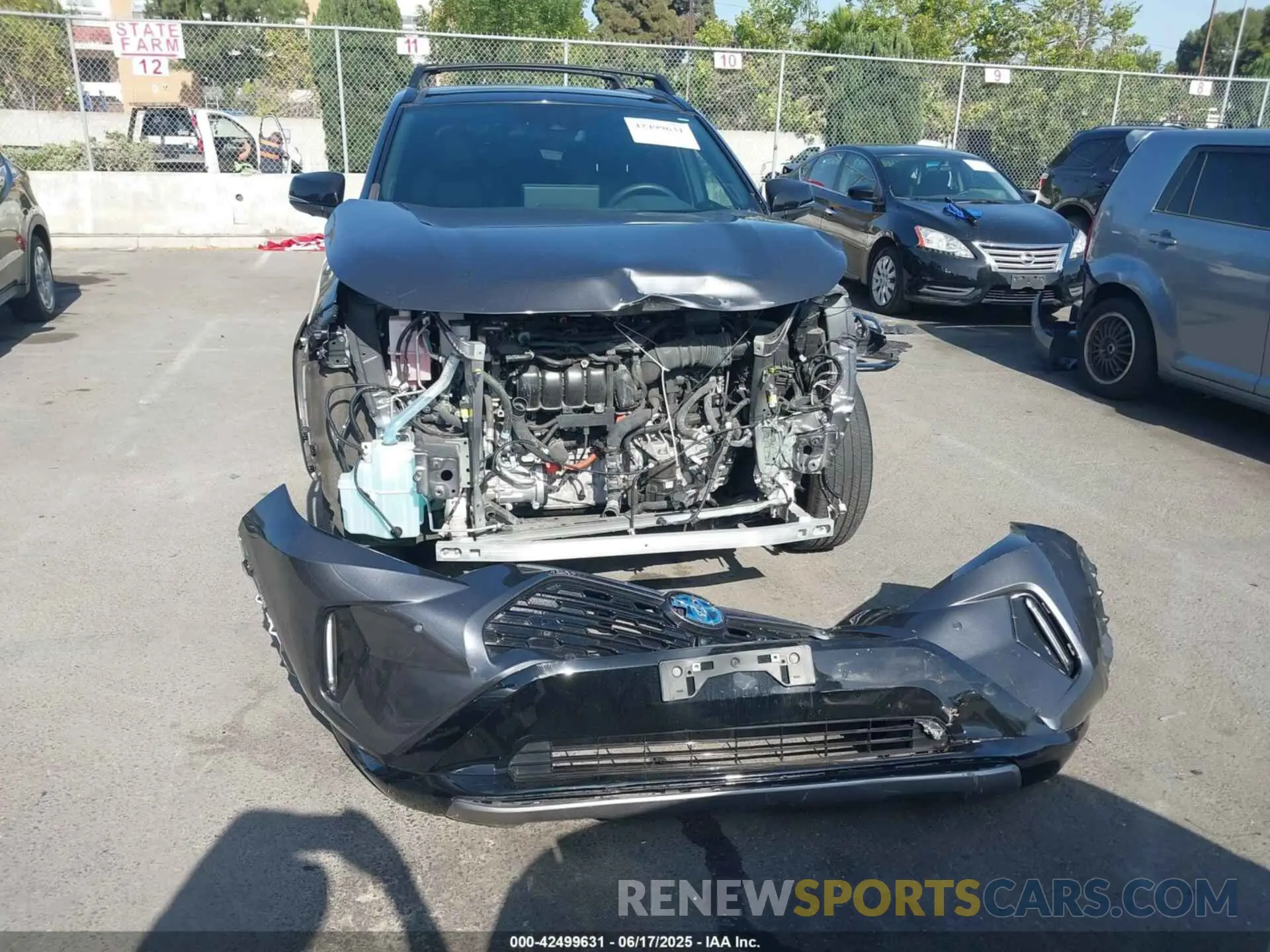 13 Photograph of a damaged car 4T3E6RFV6PU120175 TOYOTA RAV4 HYBRID 2023