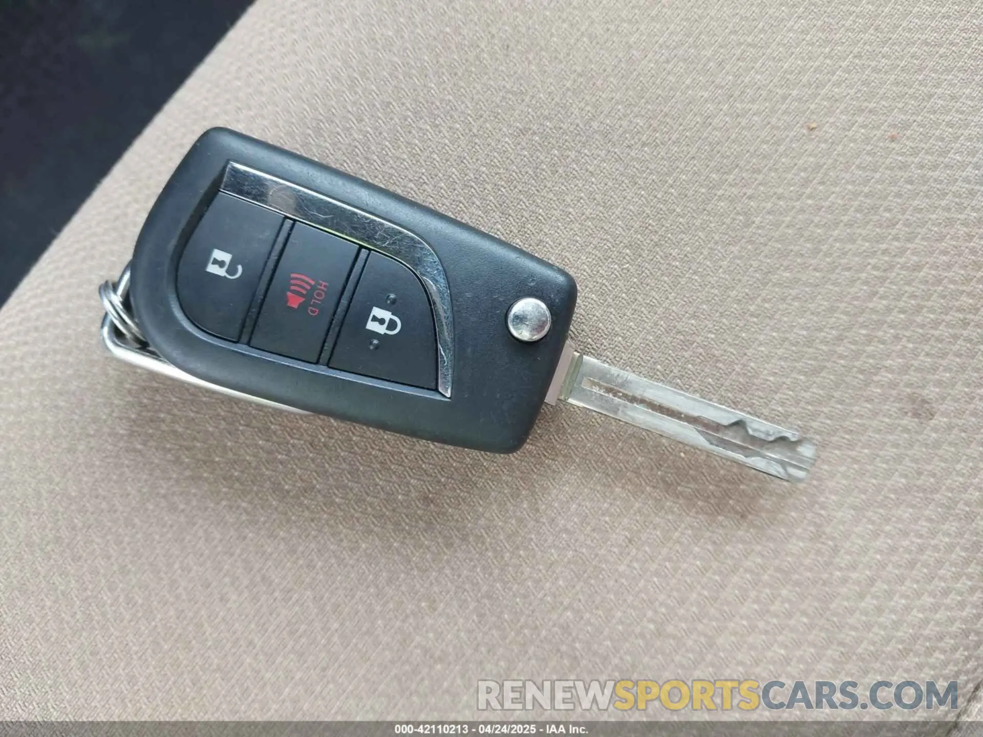 11 Фотография поврежденного автомобиля 4T3LWRFV2PU092379 TOYOTA RAV4 HYBRID 2023