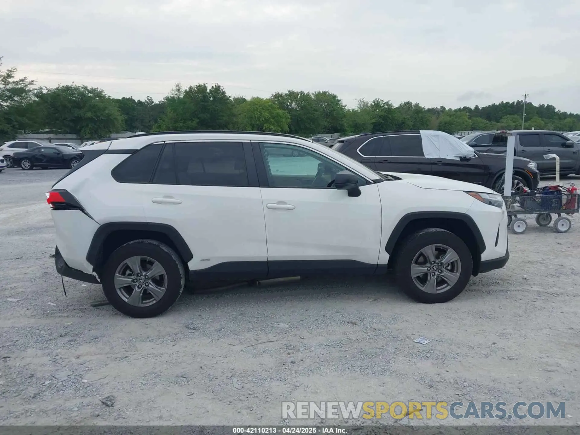13 Фотография поврежденного автомобиля 4T3LWRFV2PU092379 TOYOTA RAV4 HYBRID 2023