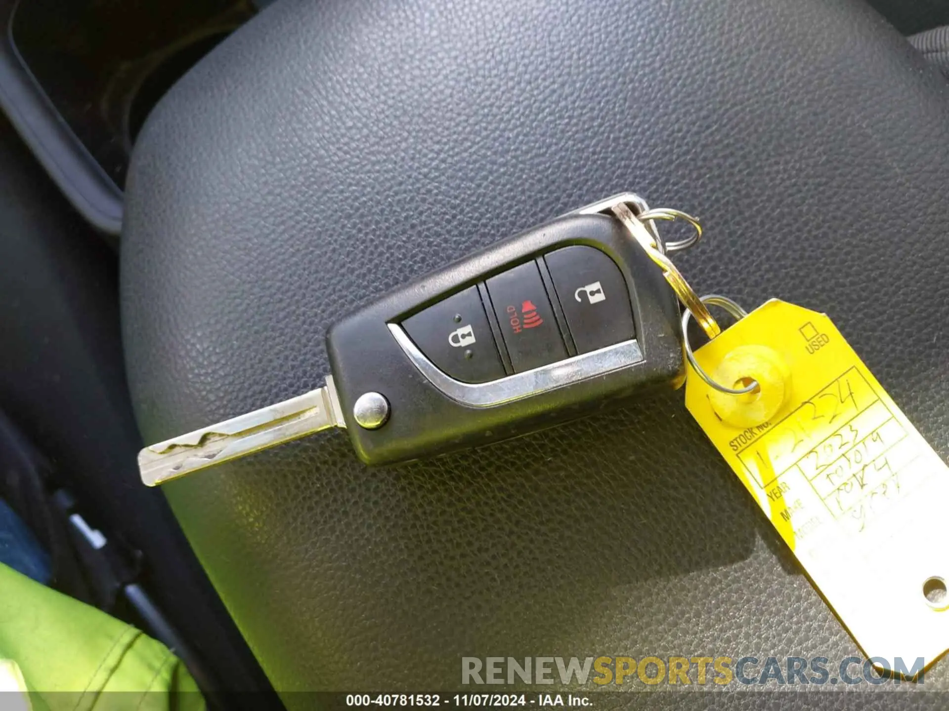 11 Photograph of a damaged car 4T3LWRFV4PU083666 TOYOTA RAV4 HYBRID 2023