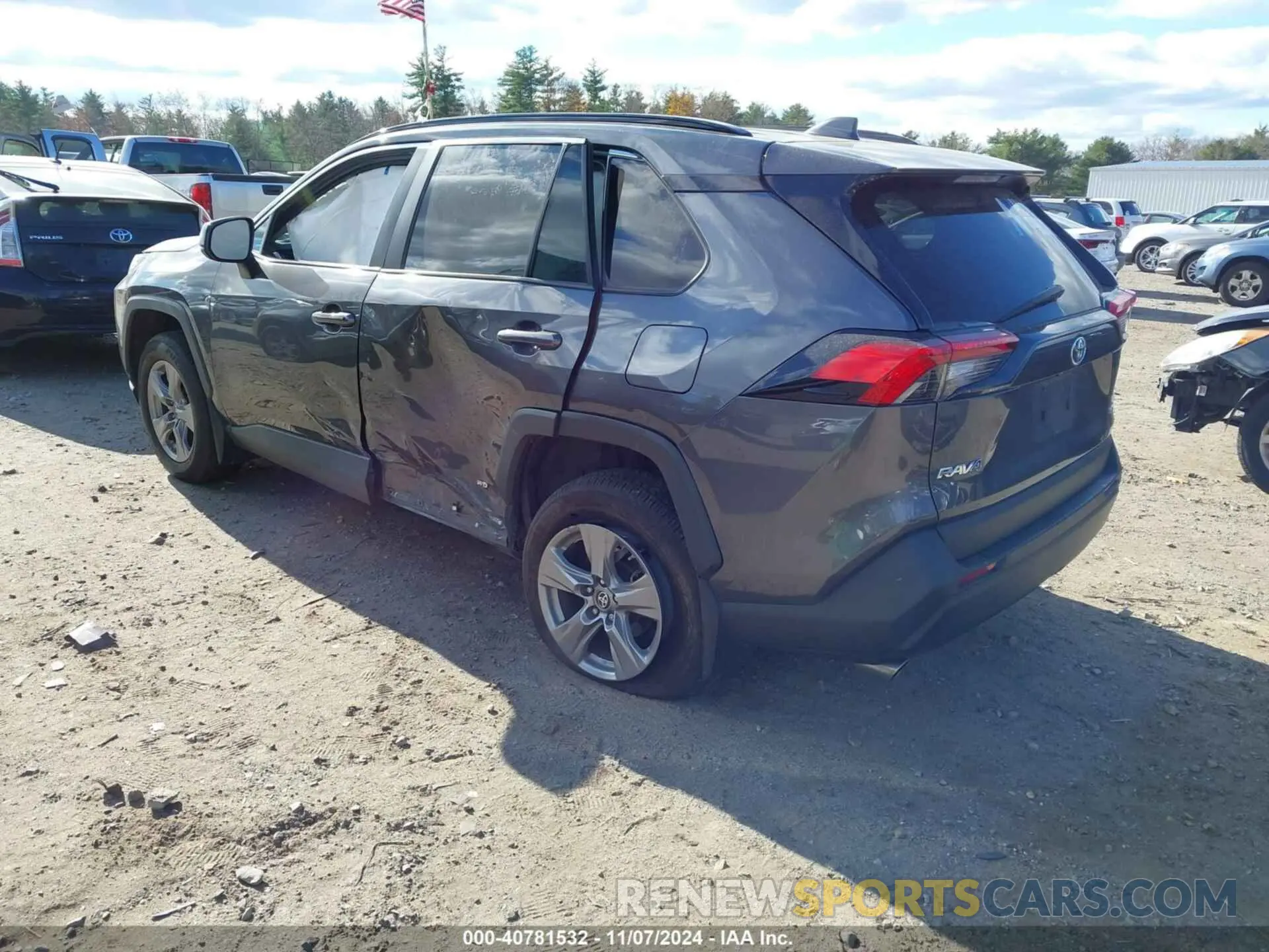 3 Photograph of a damaged car 4T3LWRFV4PU083666 TOYOTA RAV4 HYBRID 2023