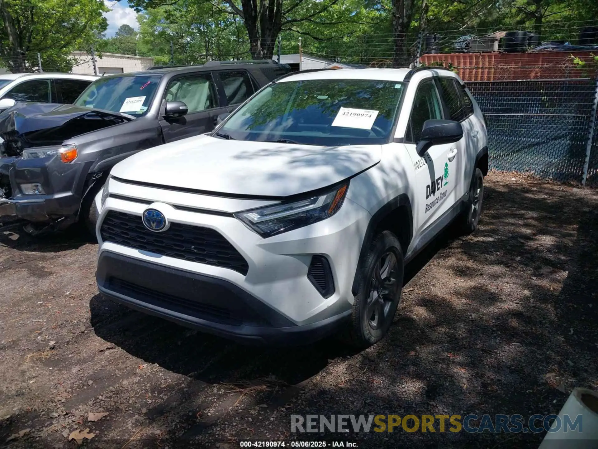 2 Фотография поврежденного автомобиля 4T3LWRFV6PU087654 TOYOTA RAV4 HYBRID 2023