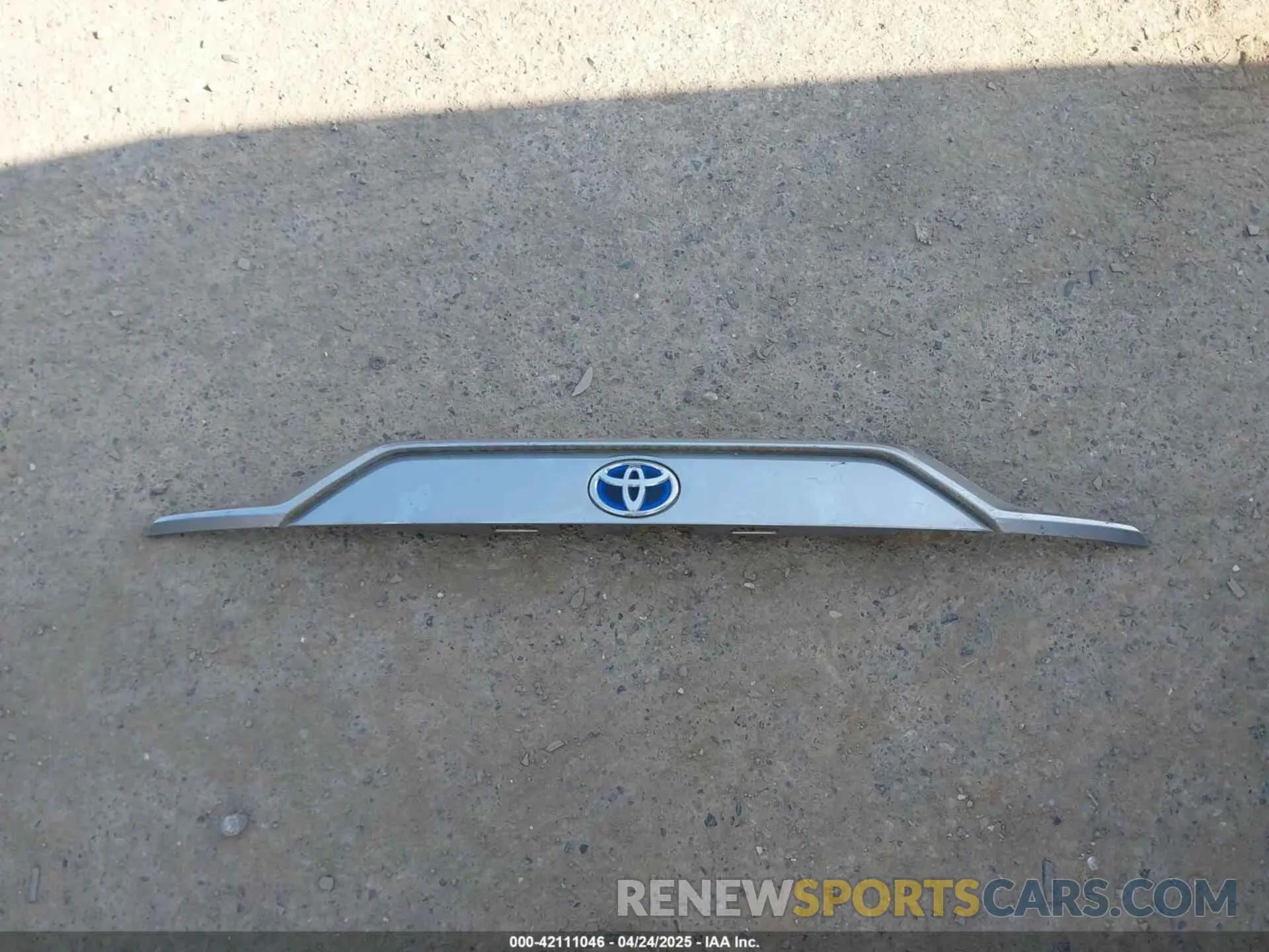 12 Фотография поврежденного автомобиля 4T3LWRFV8PU093374 TOYOTA RAV4 HYBRID 2023