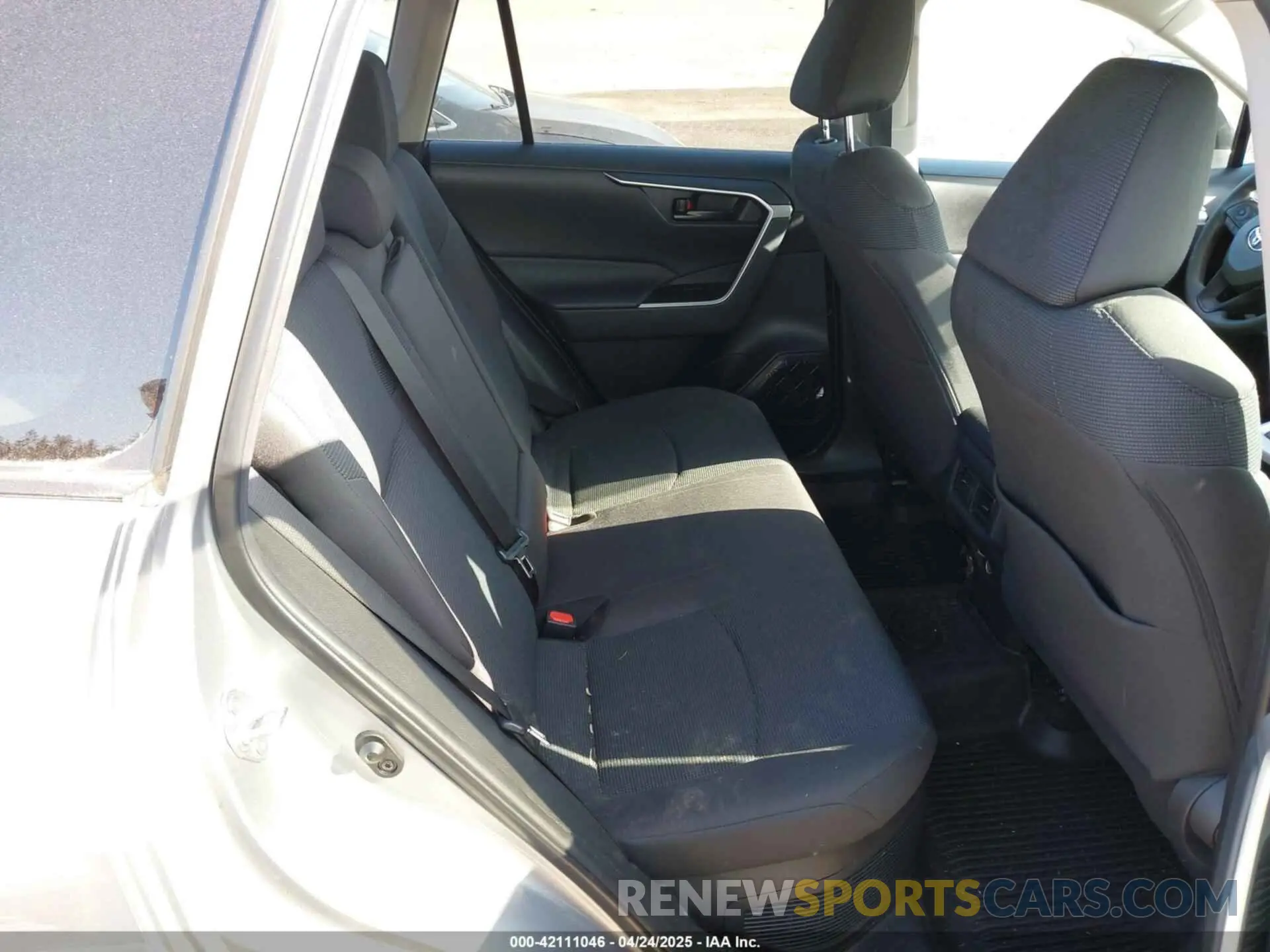 8 Фотография поврежденного автомобиля 4T3LWRFV8PU093374 TOYOTA RAV4 HYBRID 2023
