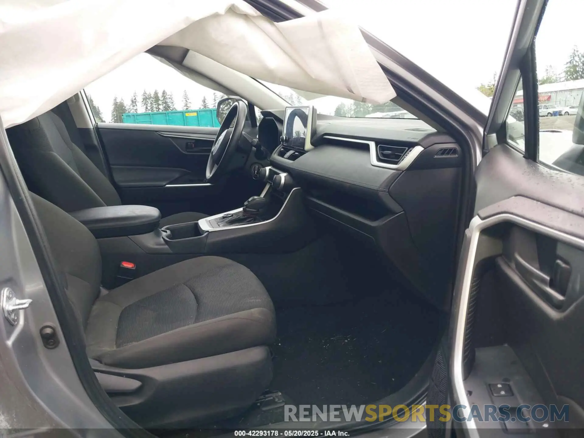 5 Photograph of a damaged car 4T3MWRFV2PU086909 TOYOTA RAV4 HYBRID 2023