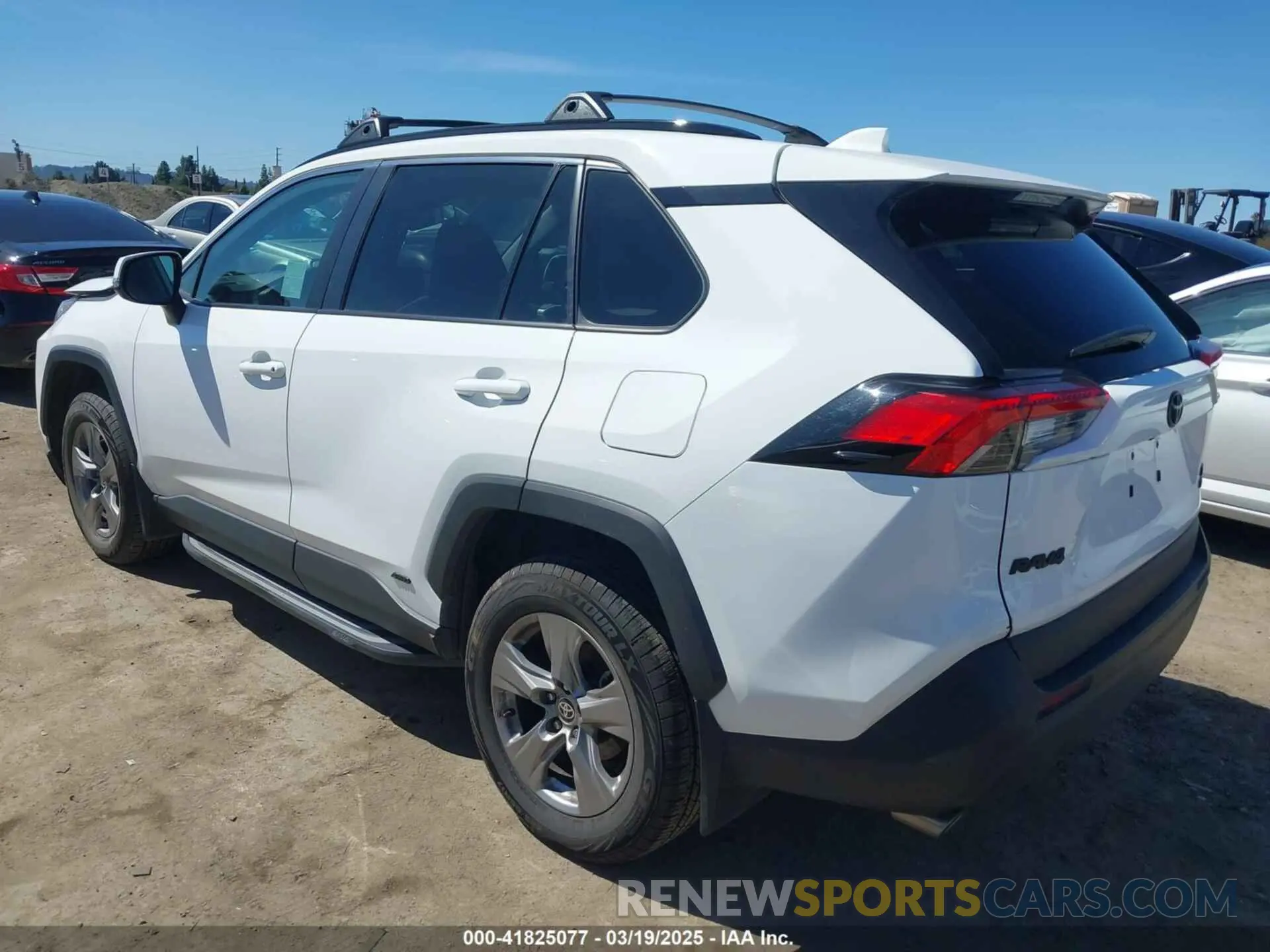 3 Фотография поврежденного автомобиля 4T3RWRFV2PU085104 TOYOTA RAV4 HYBRID 2023