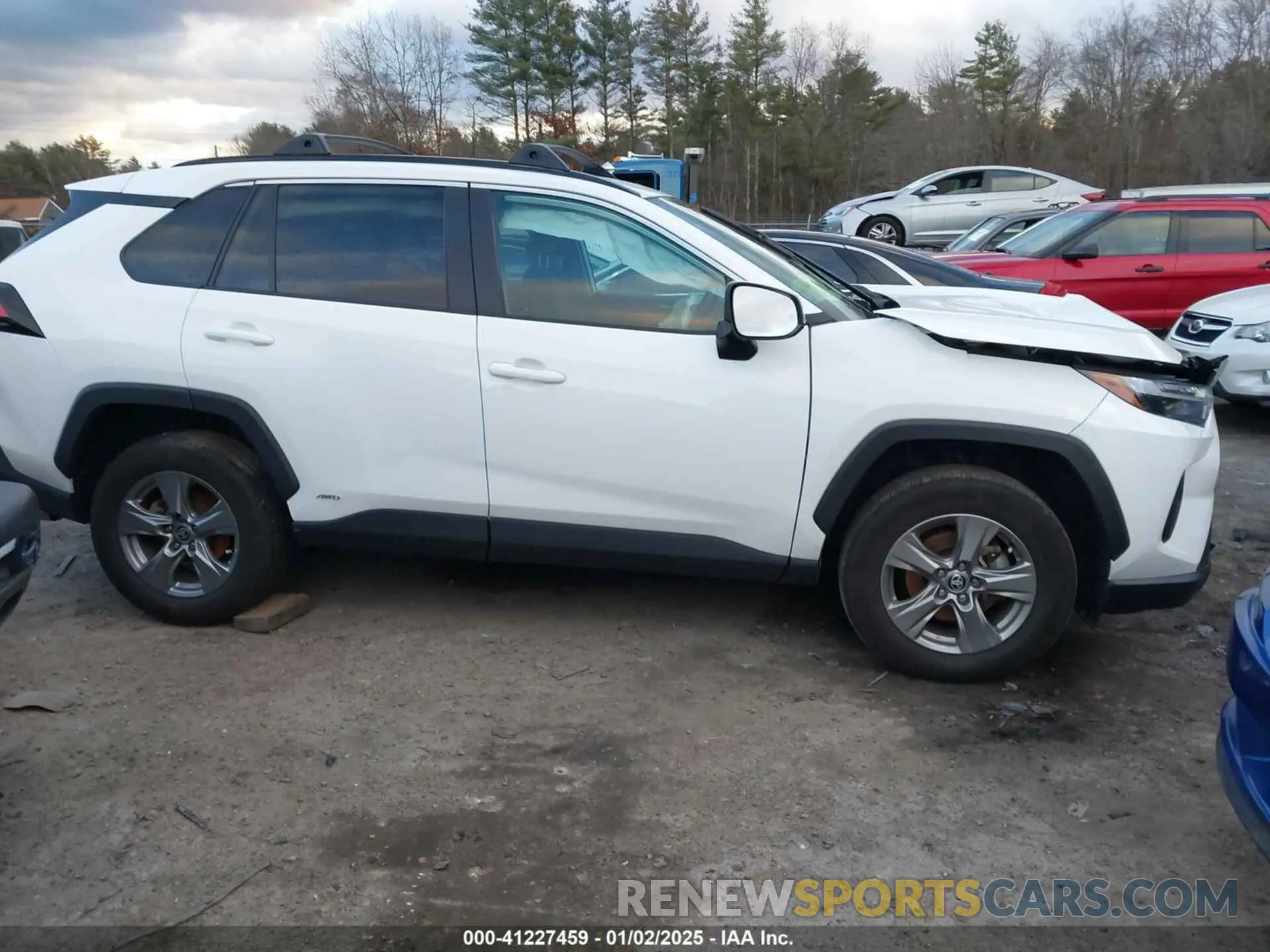 13 Photograph of a damaged car 4T3RWRFV7PU096471 TOYOTA RAV4 HYBRID 2023