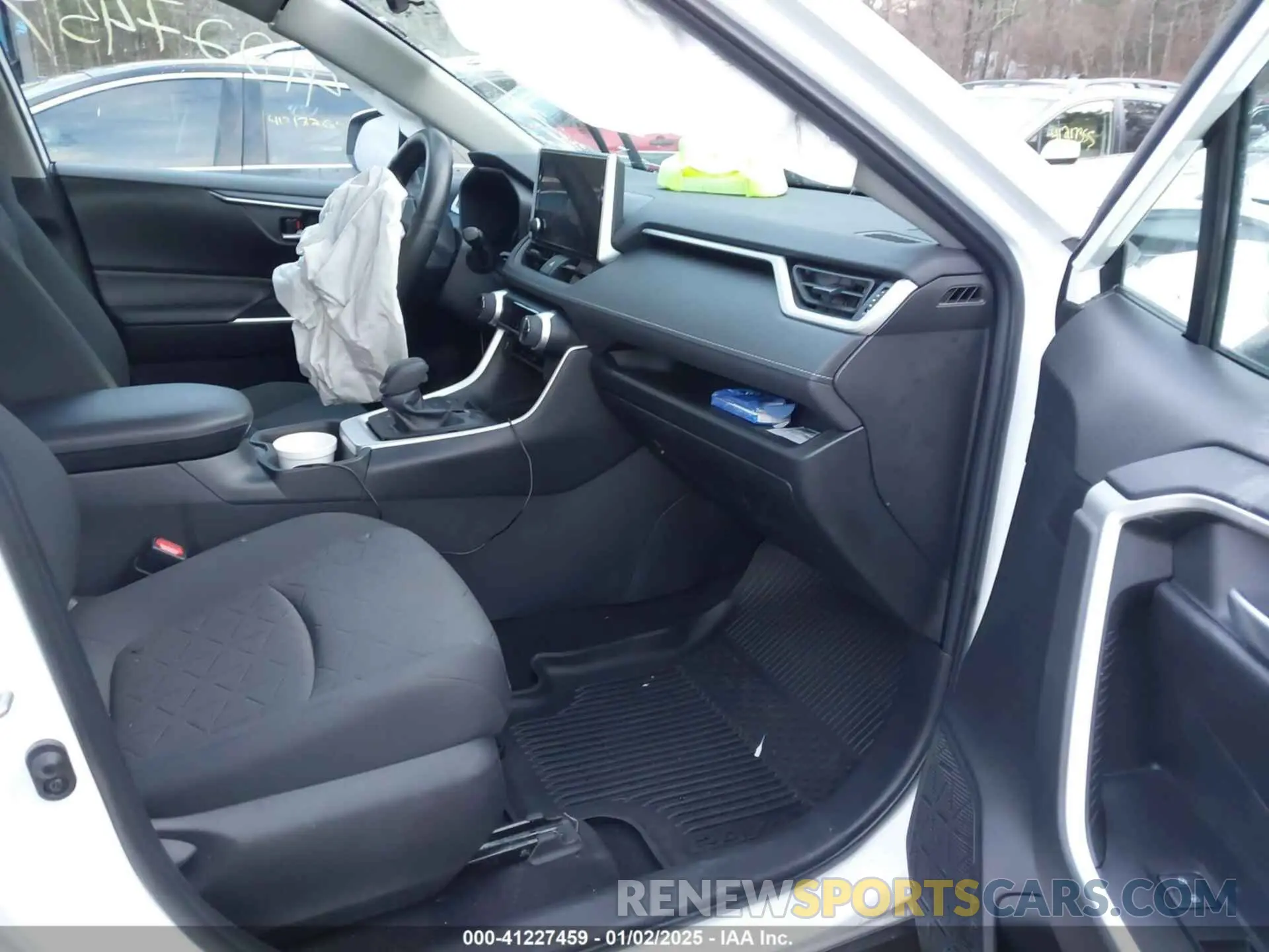 5 Photograph of a damaged car 4T3RWRFV7PU096471 TOYOTA RAV4 HYBRID 2023