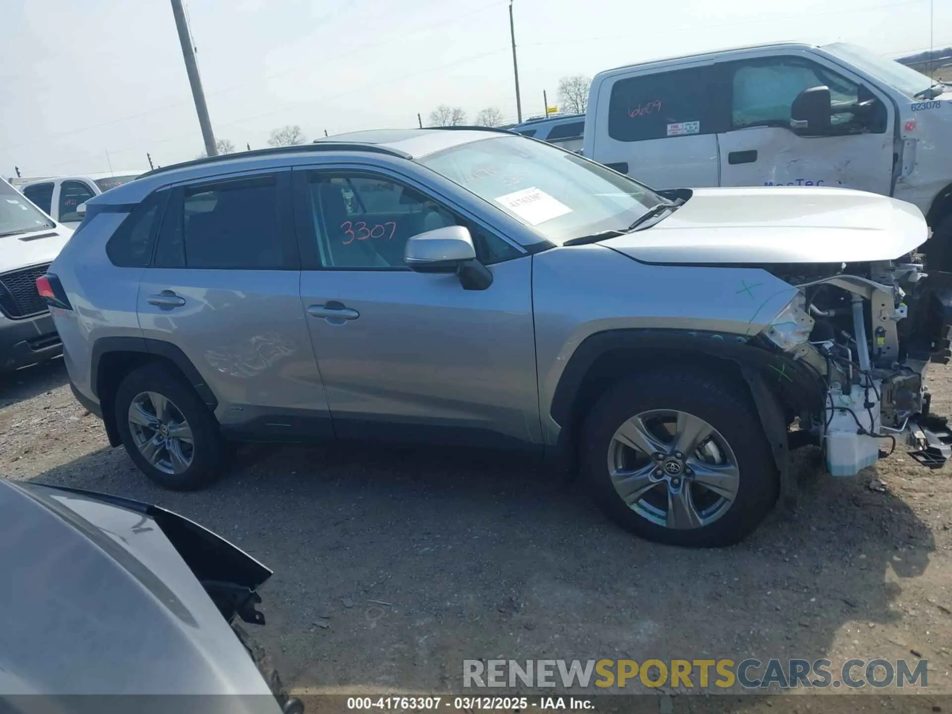 13 Photograph of a damaged car 4T3RWRFV8PU083972 TOYOTA RAV4 HYBRID 2023