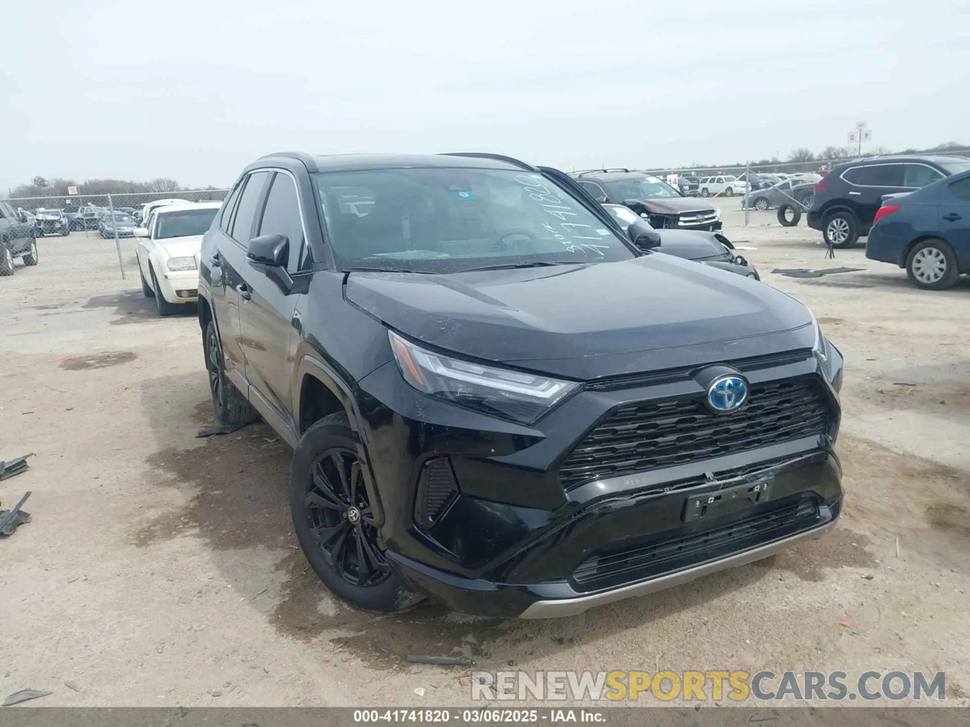 1 Фотография поврежденного автомобиля 4T3T6RFV4PU136723 TOYOTA RAV4 HYBRID 2023