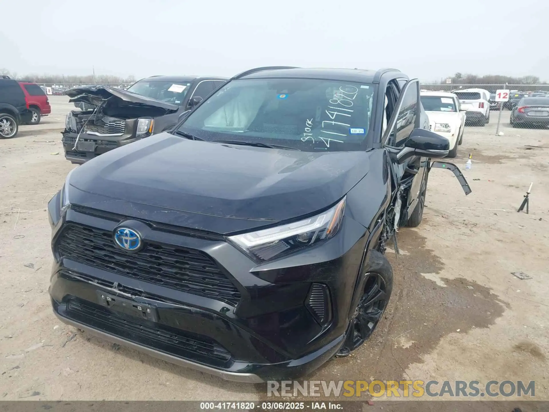 2 Фотография поврежденного автомобиля 4T3T6RFV4PU136723 TOYOTA RAV4 HYBRID 2023