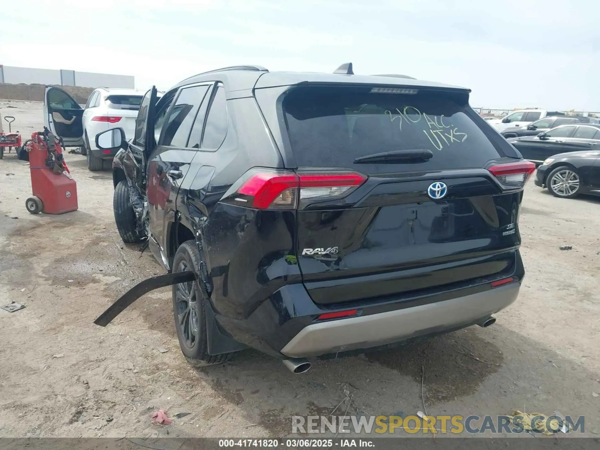 3 Фотография поврежденного автомобиля 4T3T6RFV4PU136723 TOYOTA RAV4 HYBRID 2023
