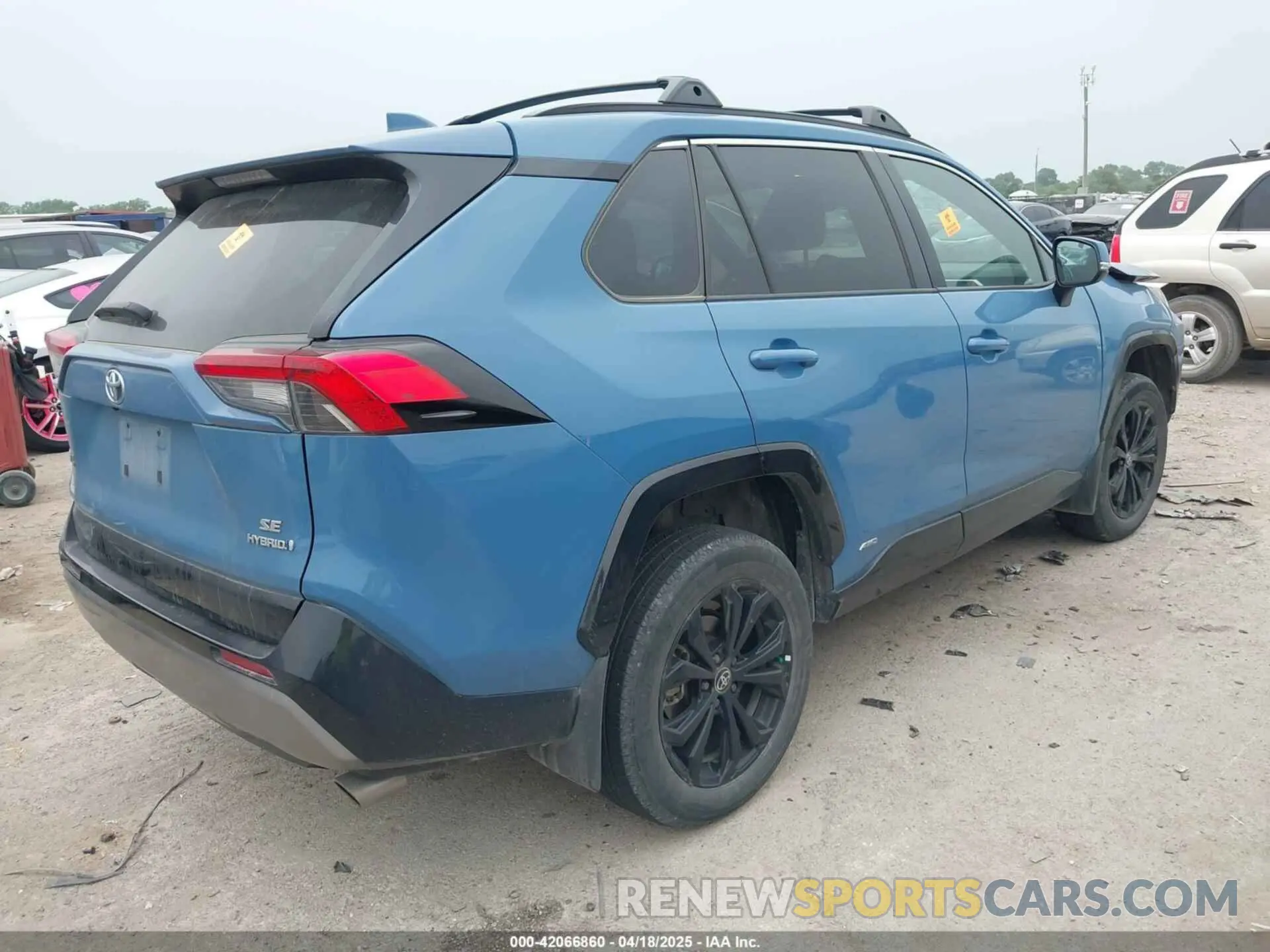 4 Photograph of a damaged car 4T3T6RFV6PU130213 TOYOTA RAV4 HYBRID 2023