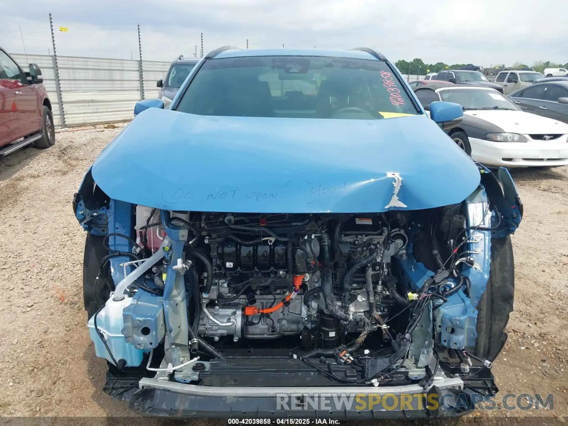 13 Фотография поврежденного автомобиля 4T3T6RFVXPU105783 TOYOTA RAV4 HYBRID 2023