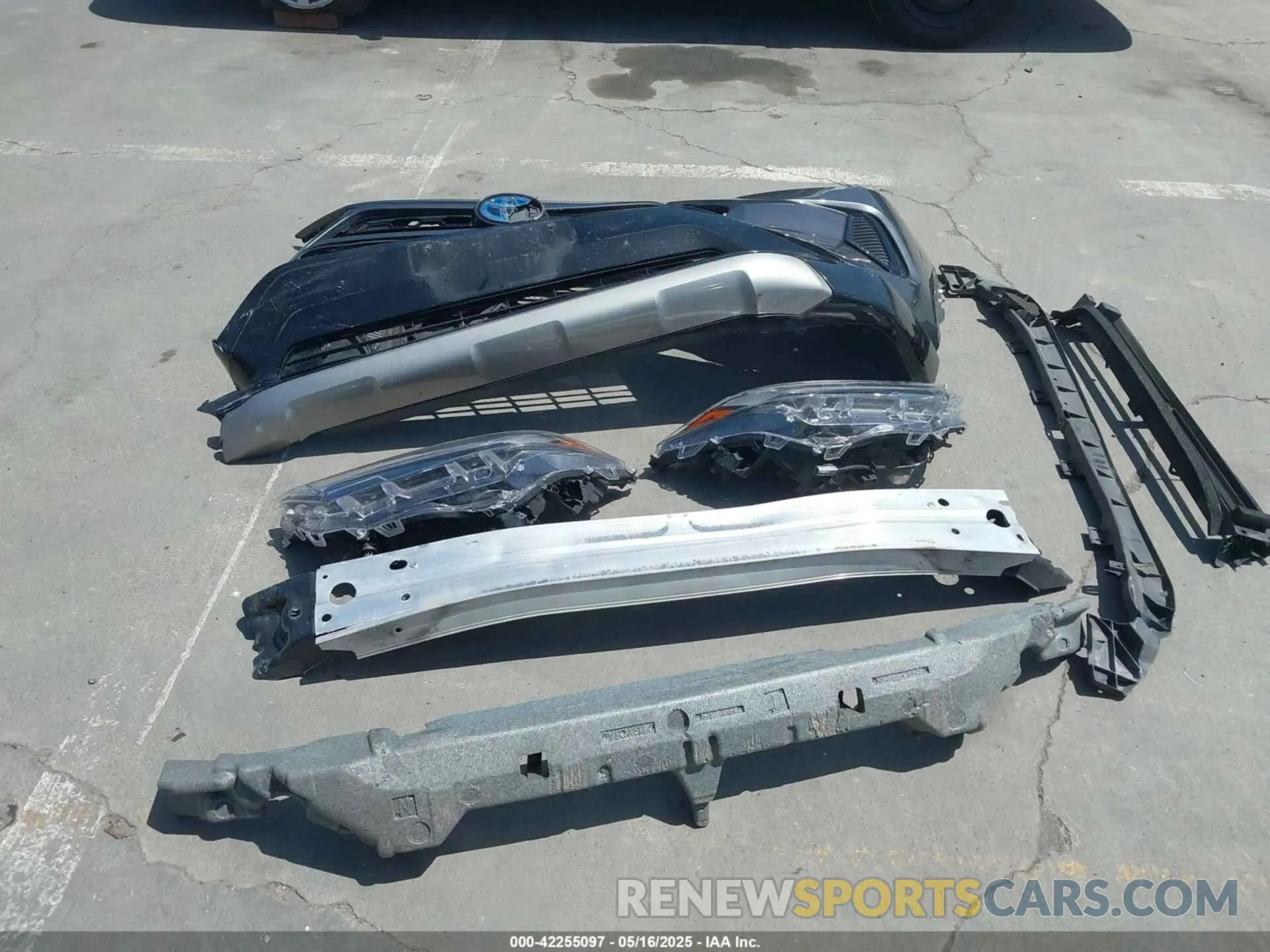 12 Photograph of a damaged car 4T3T6RFVXPU110191 TOYOTA RAV4 HYBRID 2023