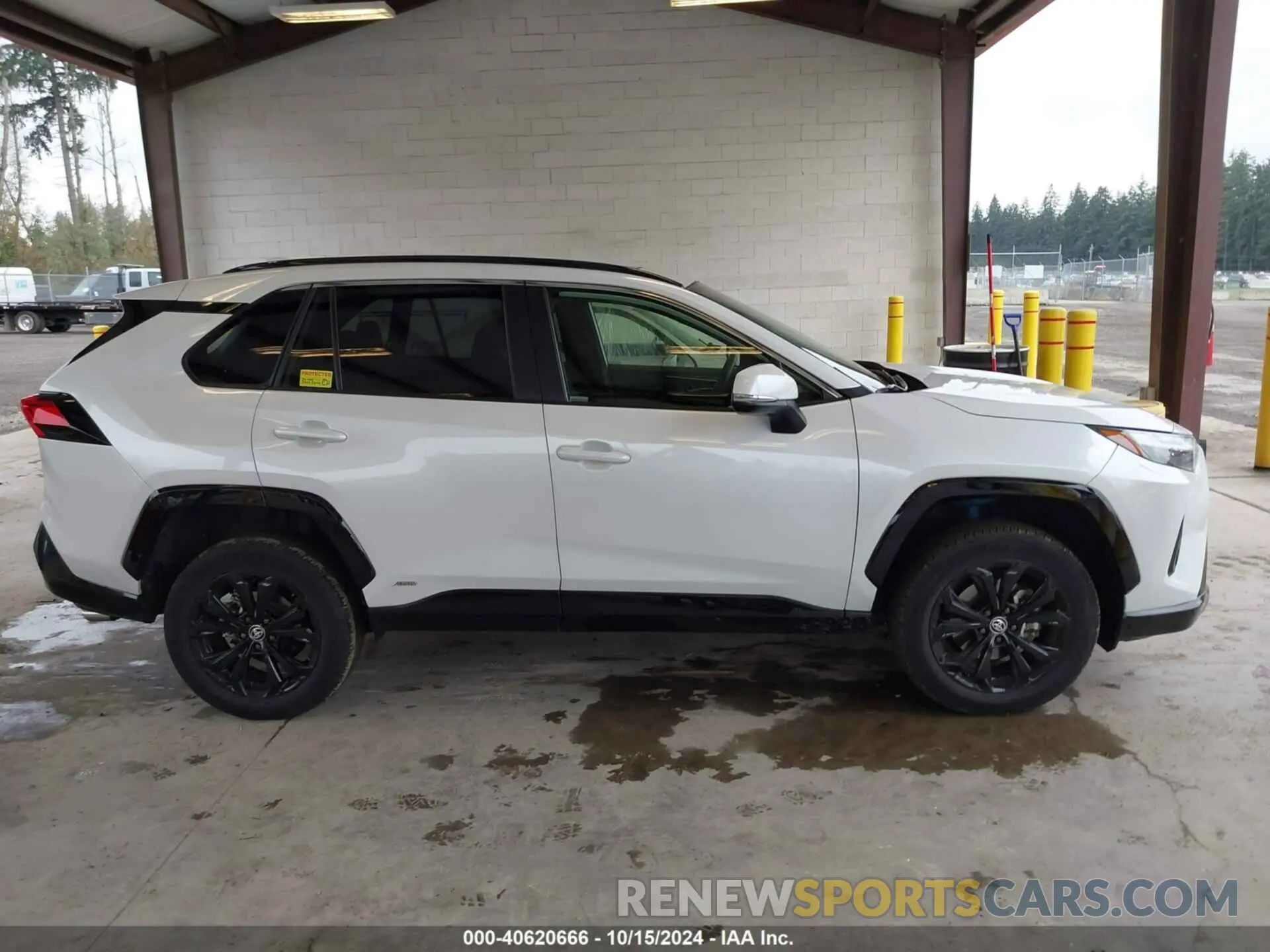 13 Фотография поврежденного автомобиля JTM16RFV2PD094959 TOYOTA RAV4 HYBRID 2023
