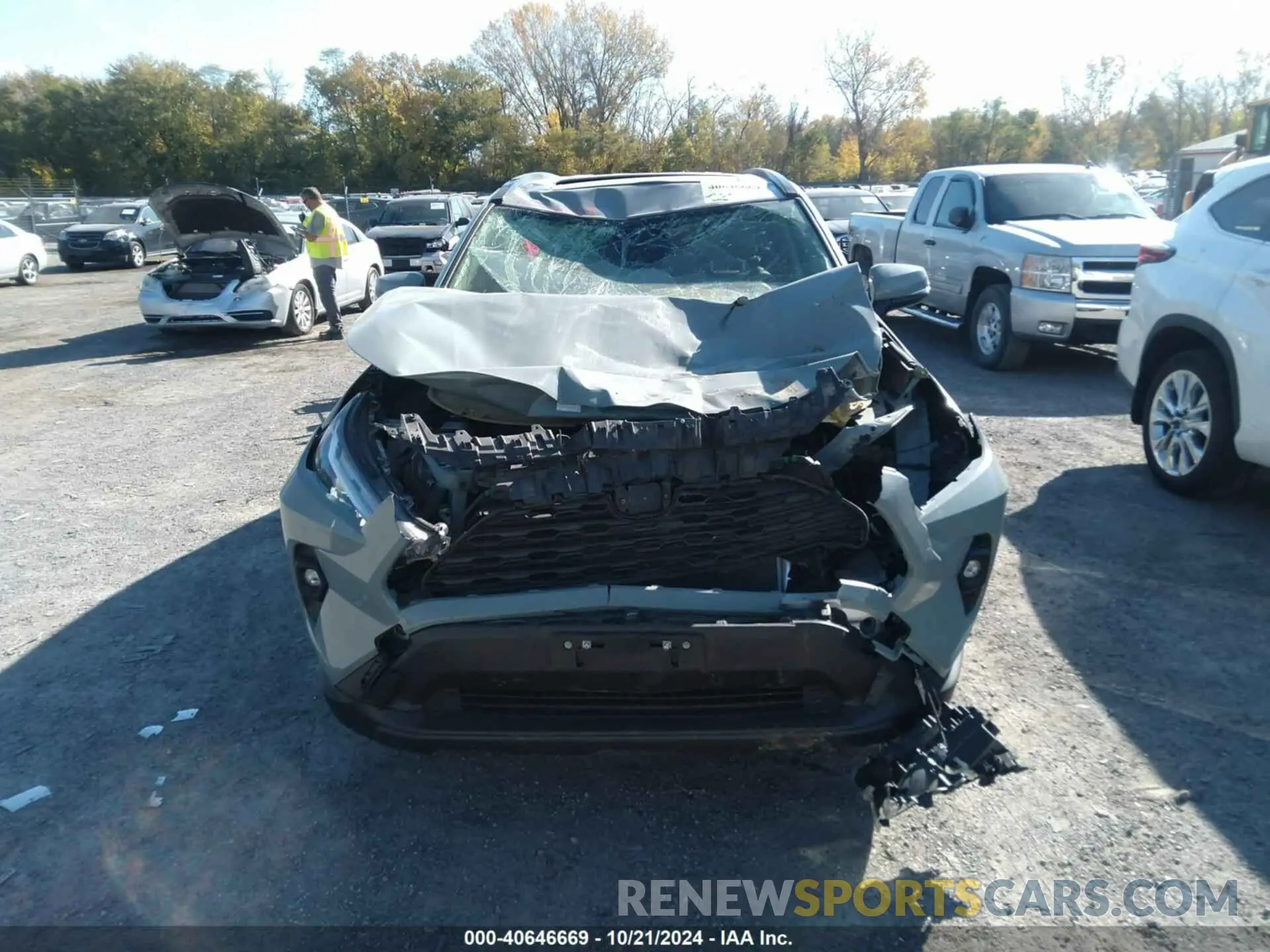 12 Фотография поврежденного автомобиля JTMB6RFV0PD113996 TOYOTA RAV4 HYBRID 2023