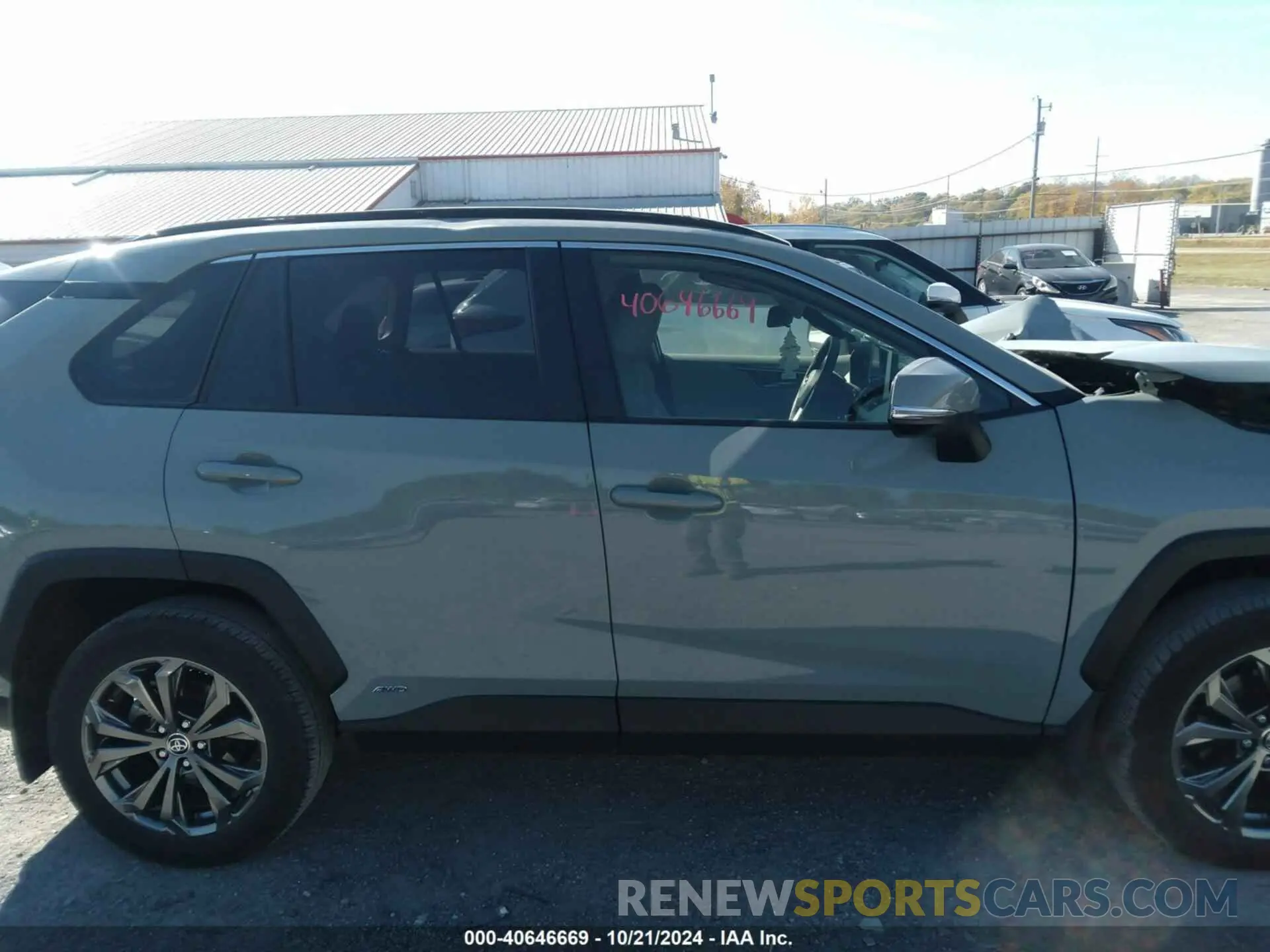13 Фотография поврежденного автомобиля JTMB6RFV0PD113996 TOYOTA RAV4 HYBRID 2023